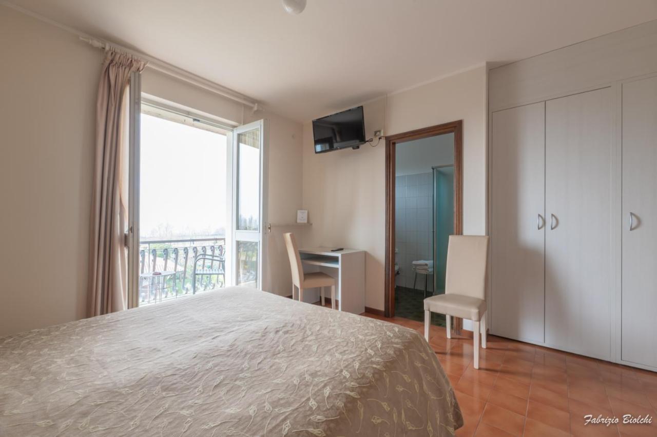 Double or Twin Room,1194430990:JPEG