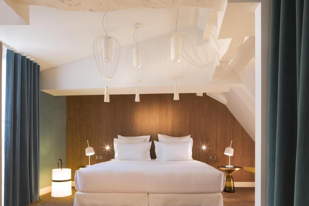 Deluxe King Room,1470329378:JPEG