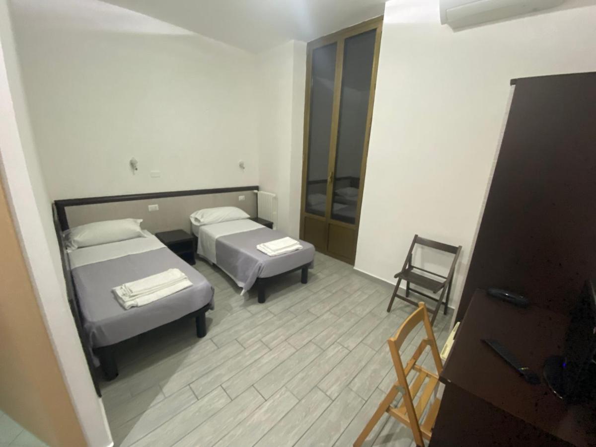 Double or Twin Room,1196064802:JPEG