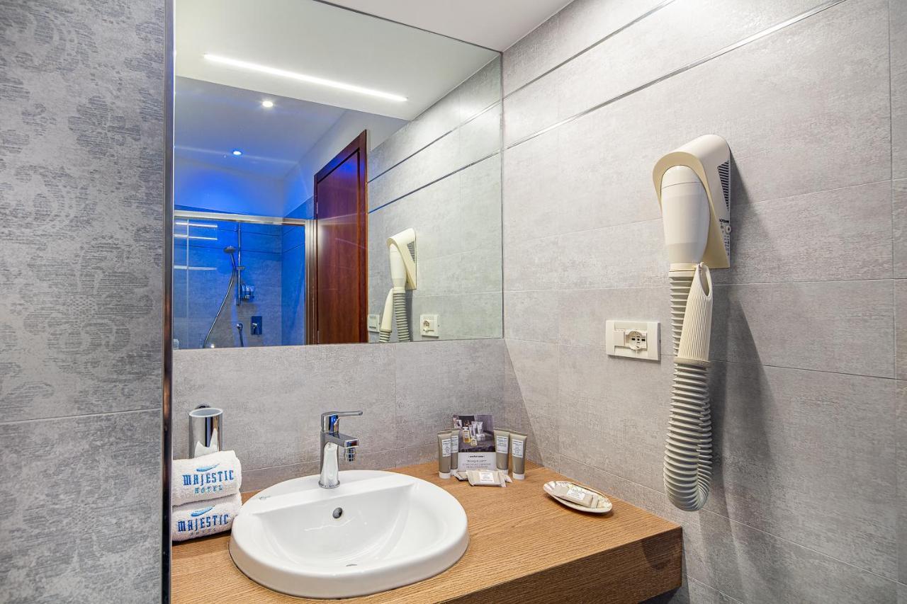 Superior Triple Room Side Sea View