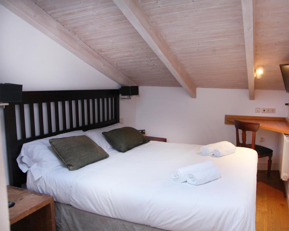 Budget Double Room,1196913655:JPEG