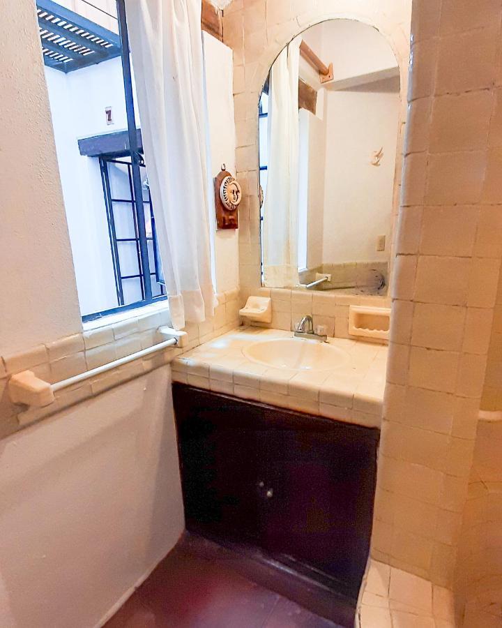 Budget Single Room,1197224548:JPEG