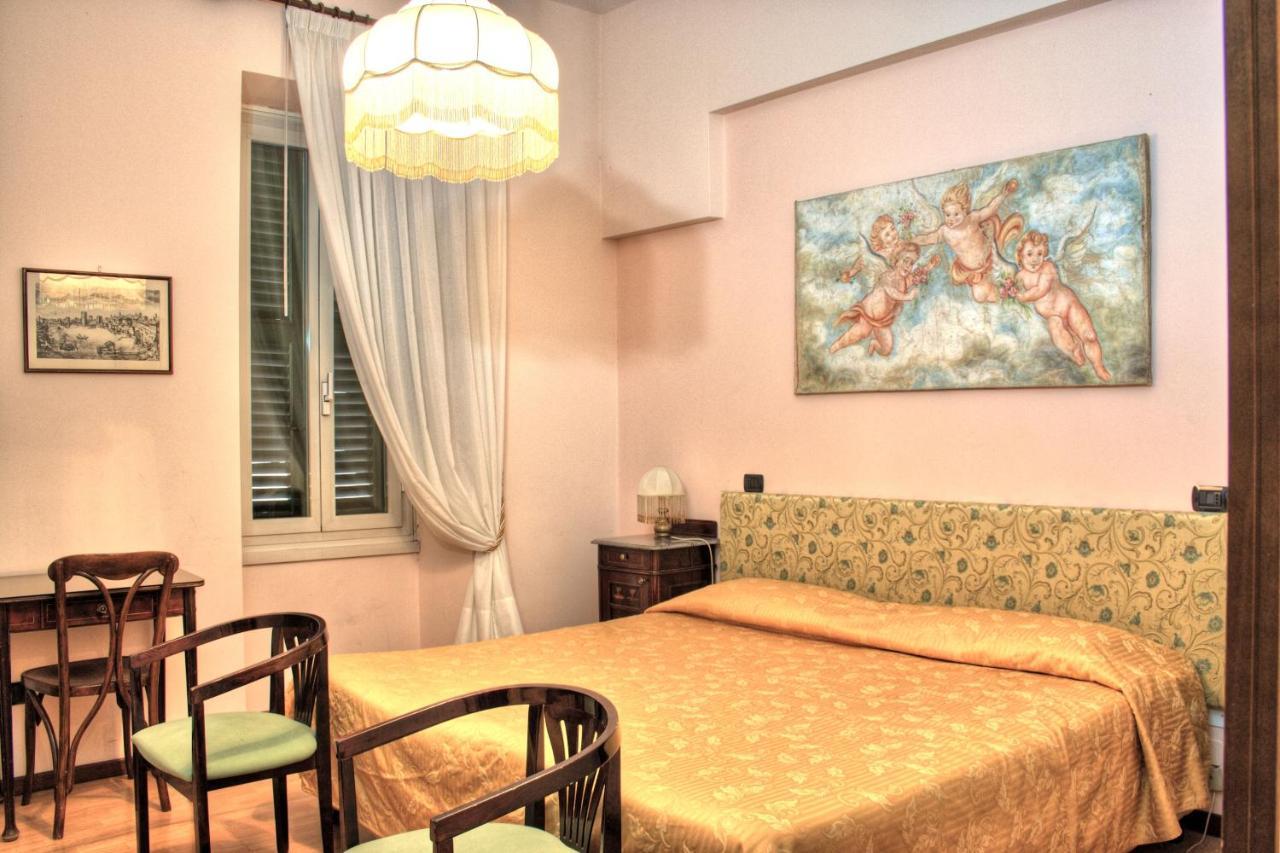 Classic Triple Room,52099280:JPEG