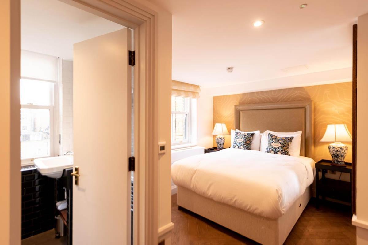 Standard Double Room,948394084:JPEG