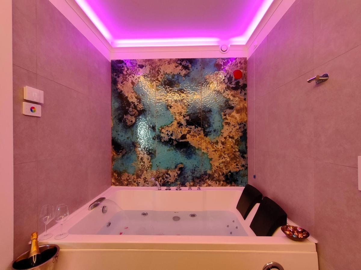 Double Room Spa Bath,1199982220:JPEG