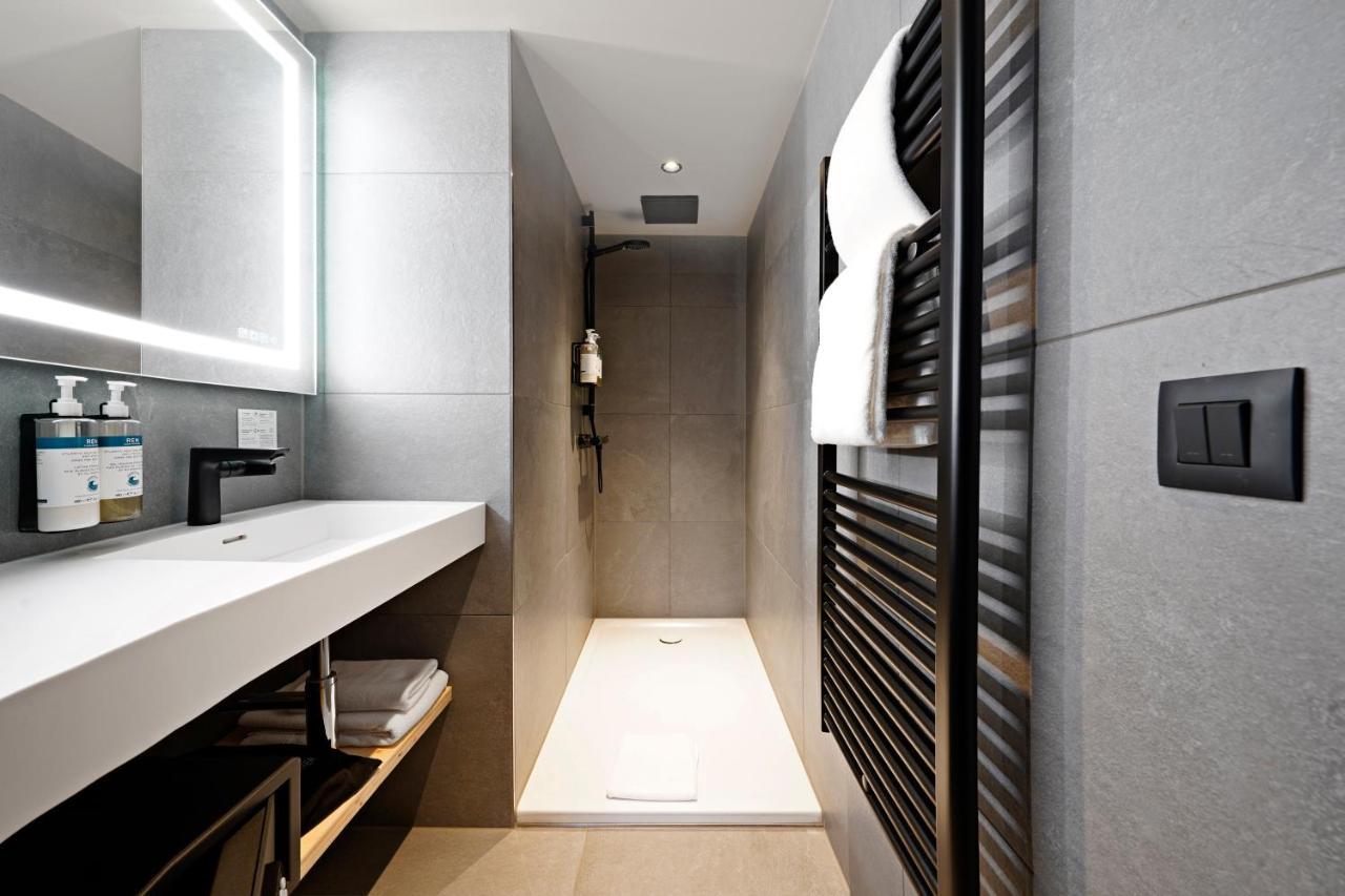 Medium Studio Kitchenette,1187959429:JPEG