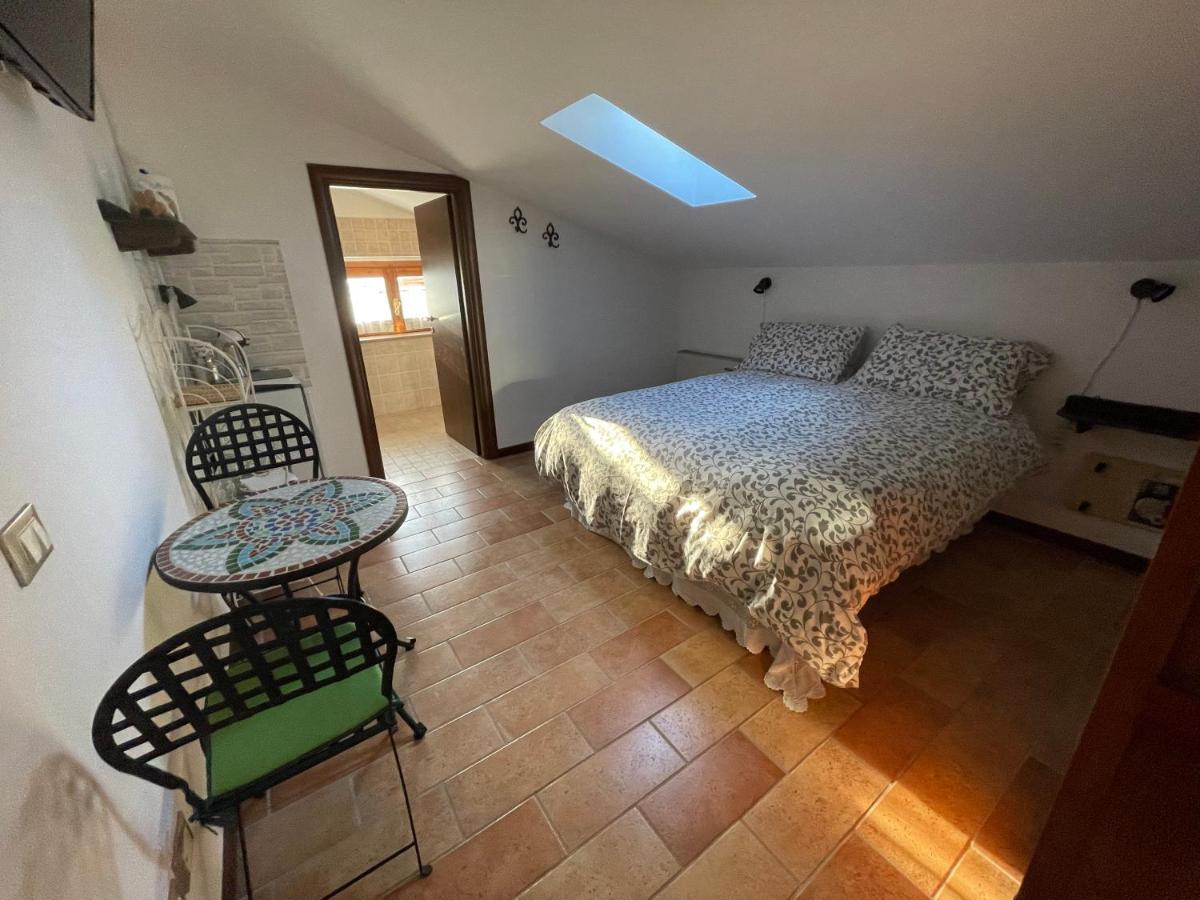 Standard Double Room,1199825083:JPEG