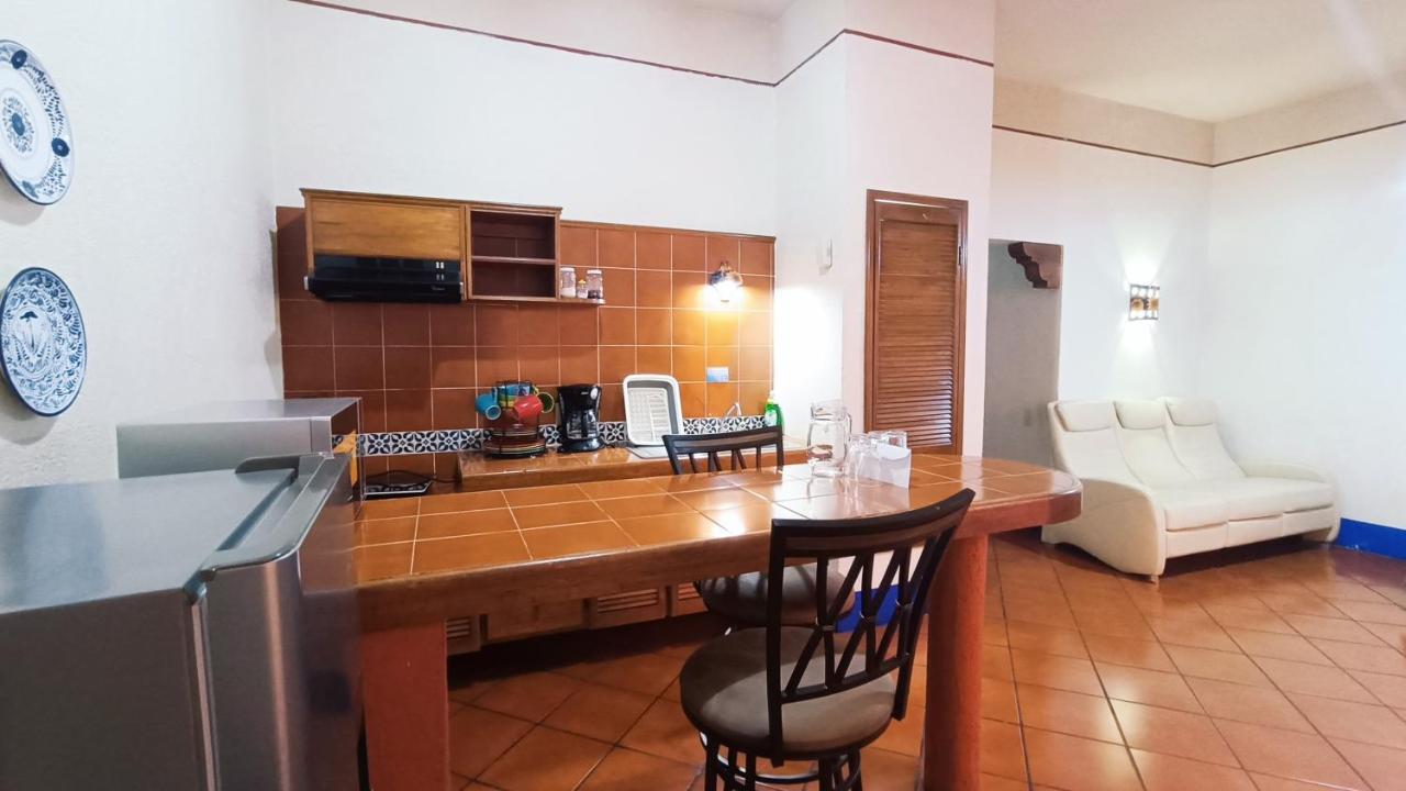 One-Bedroom Apartment,1528571206:JPEG