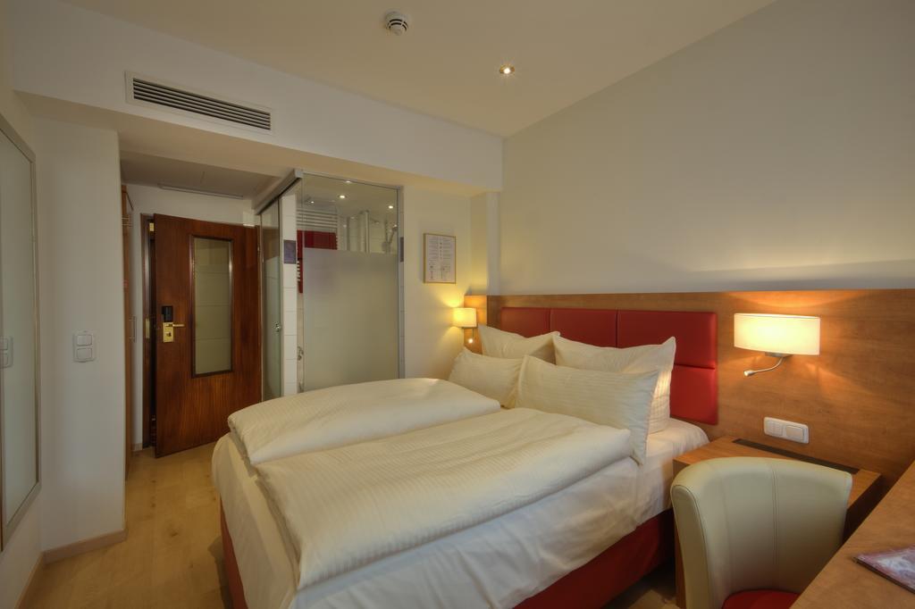 Superior Double or Twin Room,122341459:JPEG