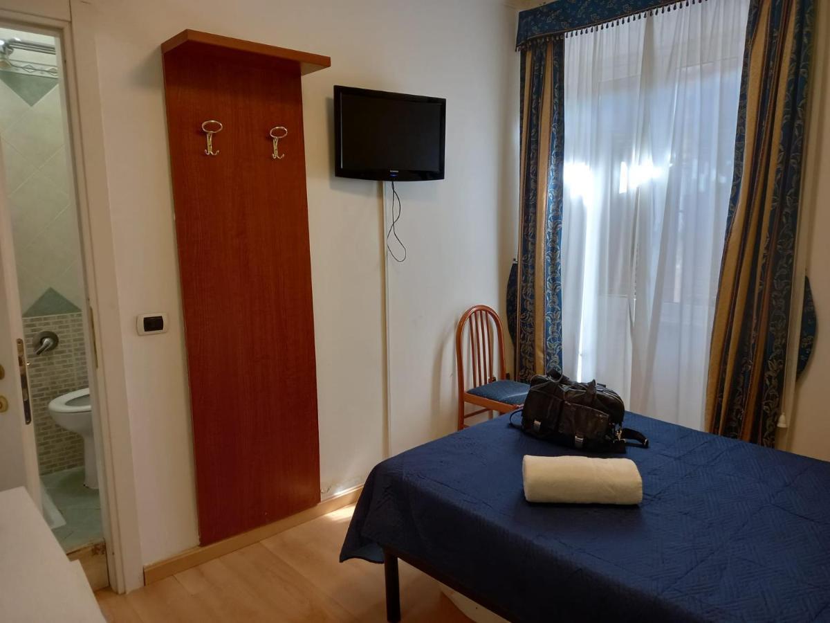 Single Room,1201842649:JPEG