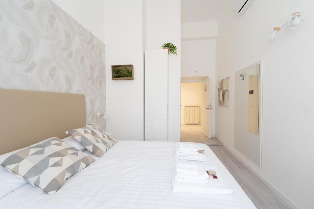 Double Room,1207085539:JPEG