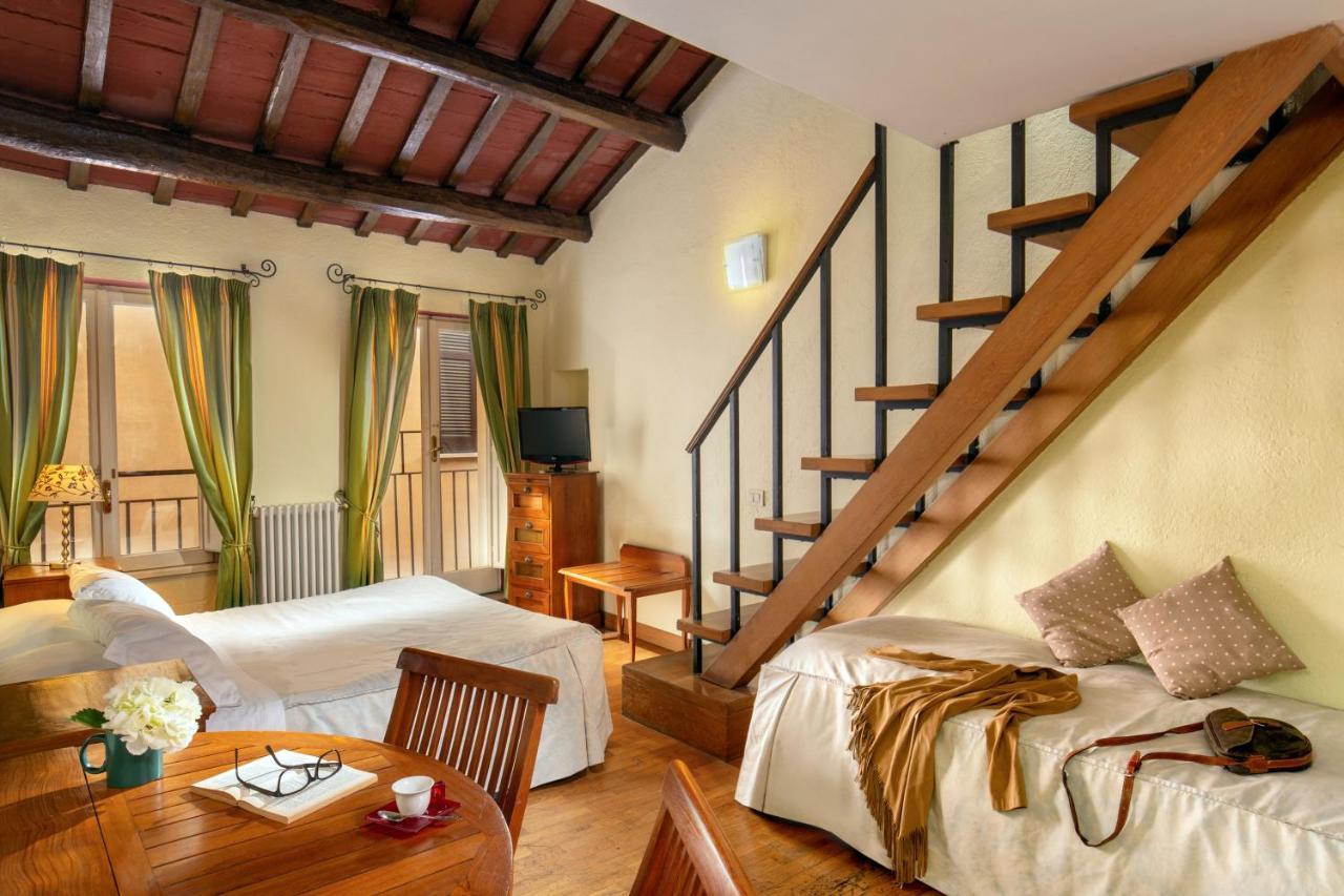 Quintuple Room Kitchenette