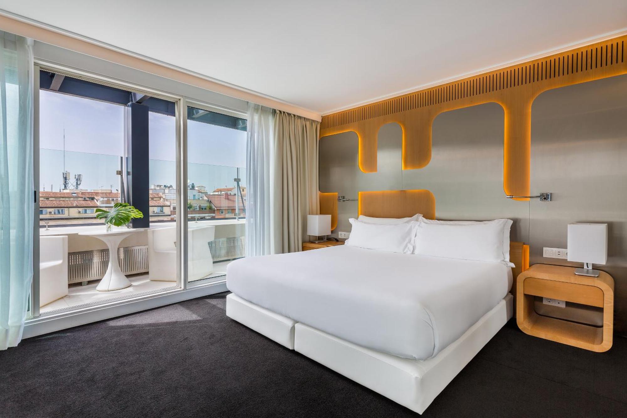Deluxe Suite,1207596829:JPEG