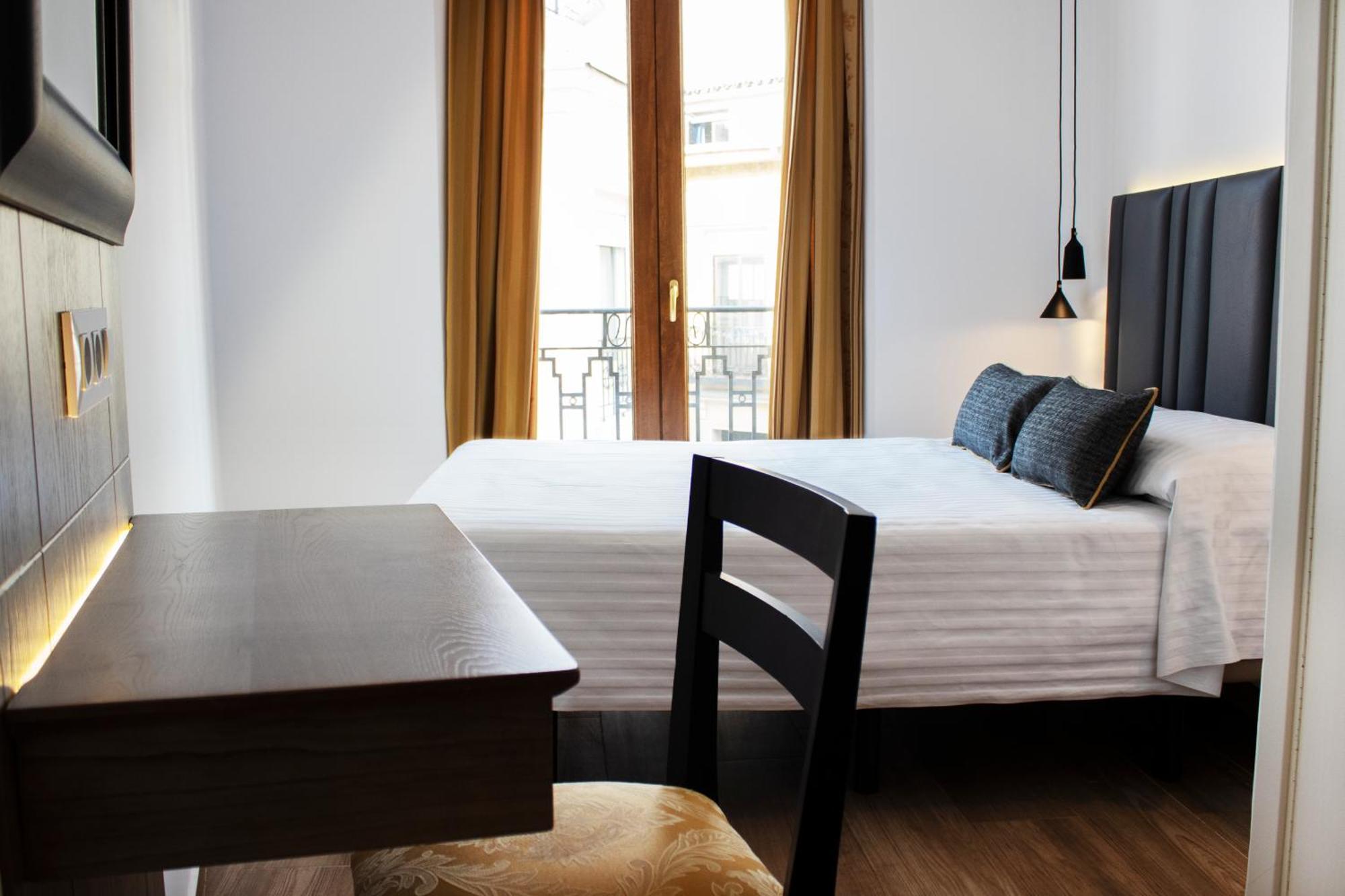 Single Room,1207598281:JPEG