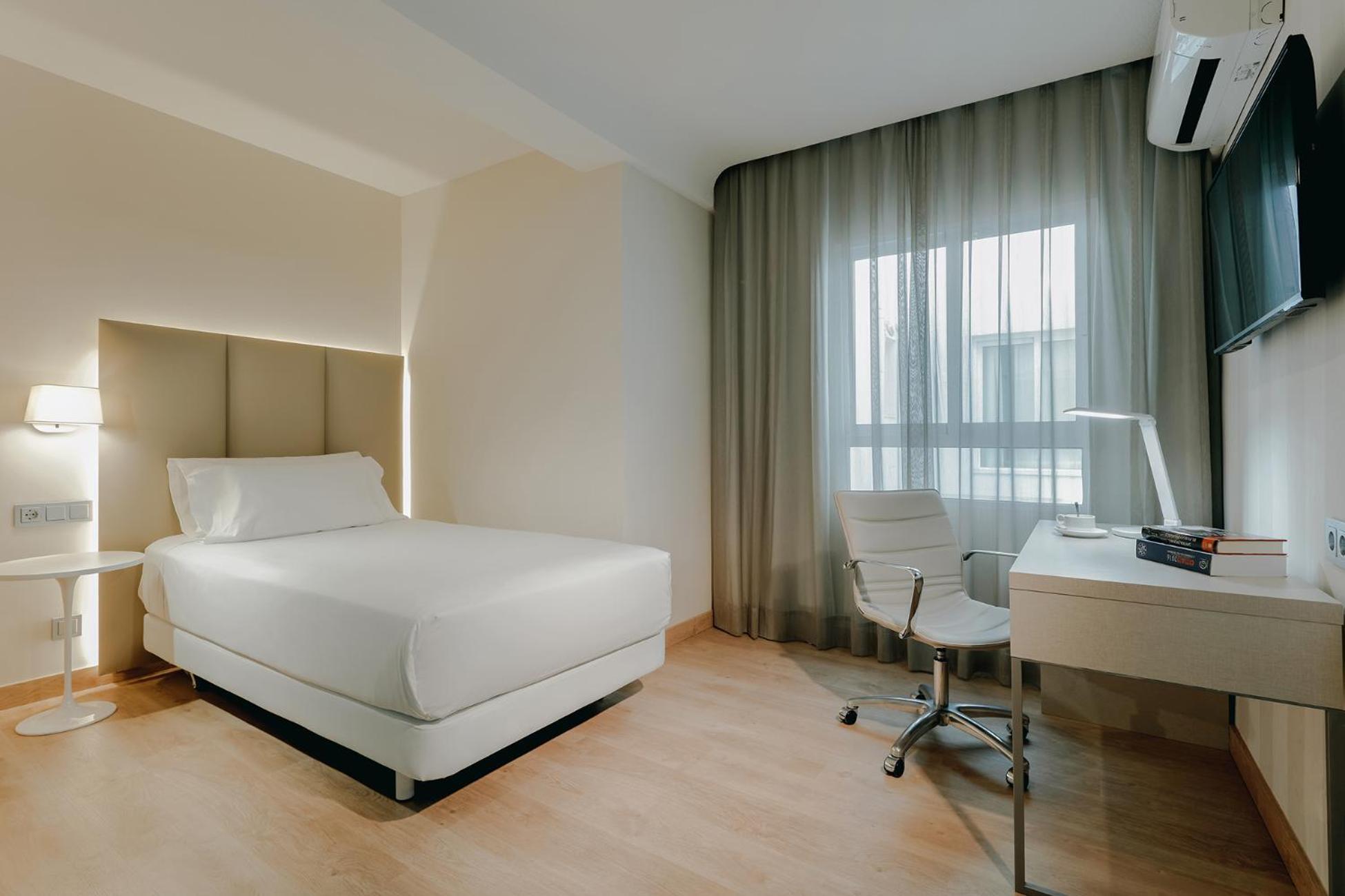 Standard Single Room,1646332405:JPEG