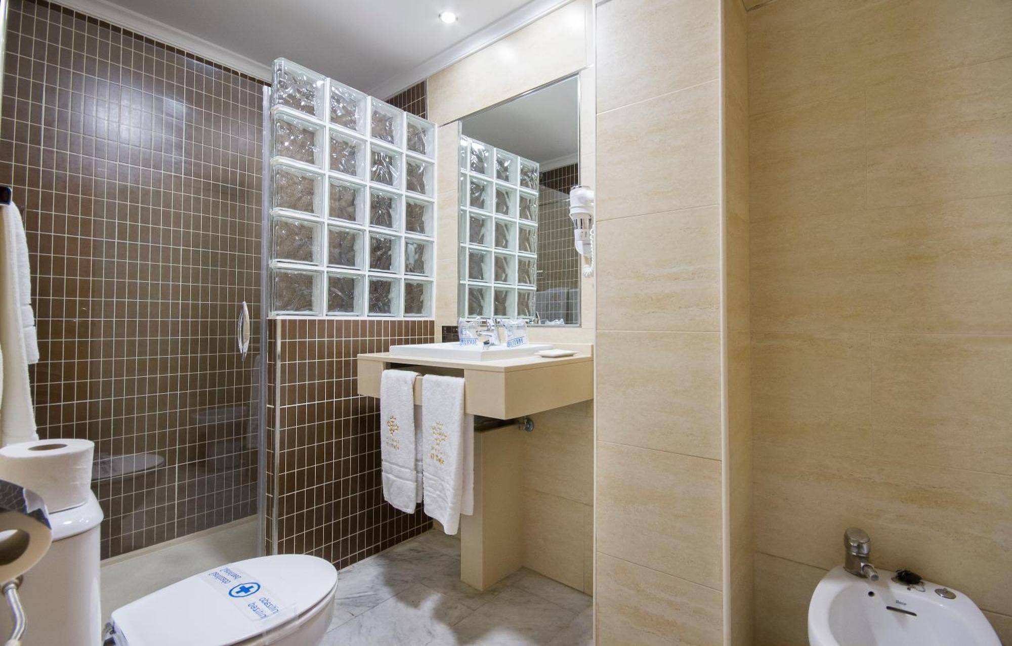 Standard Twin Room,1678645048:JPEG