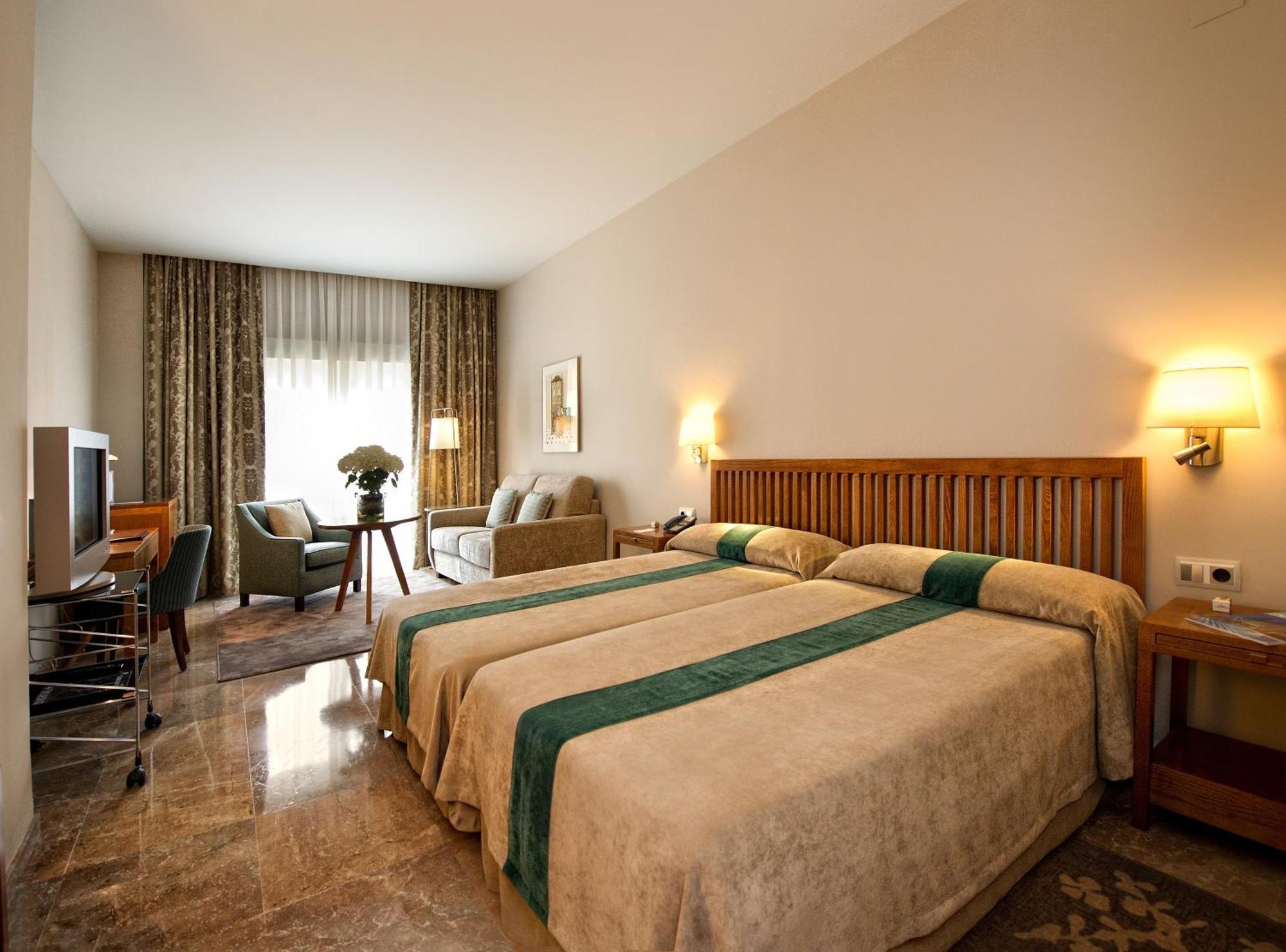 Standard Double Room,1431785104:JPEG