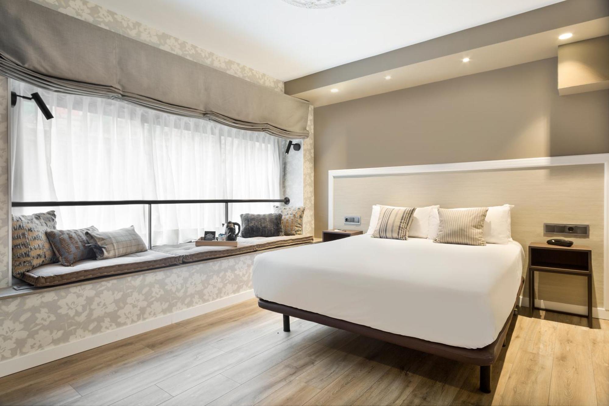 Double or Twin Room,1207968079:JPEG