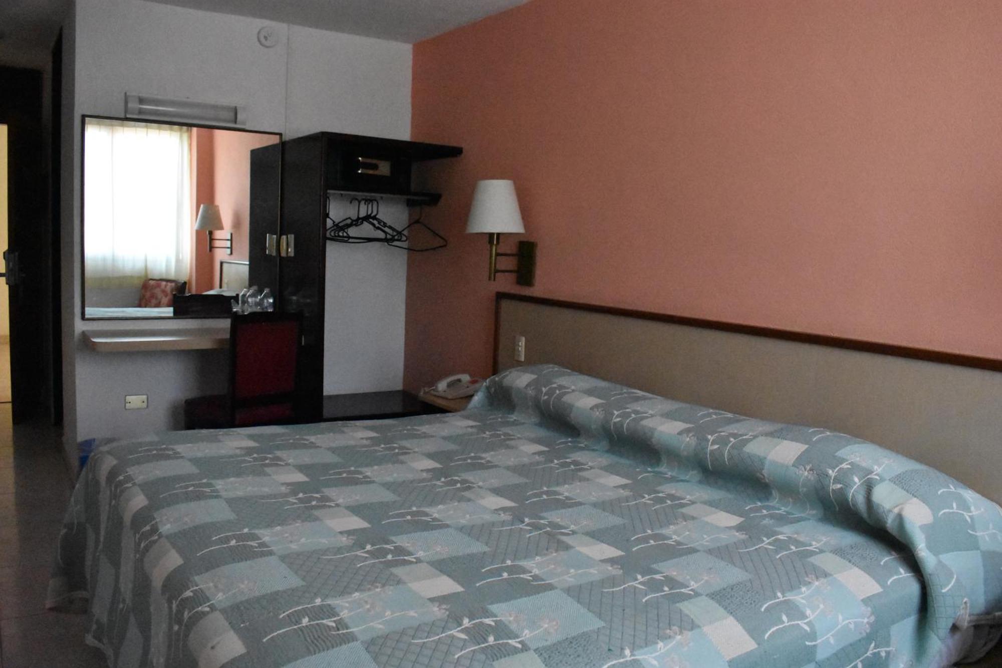 Standard King Room,1208269711:JPEG