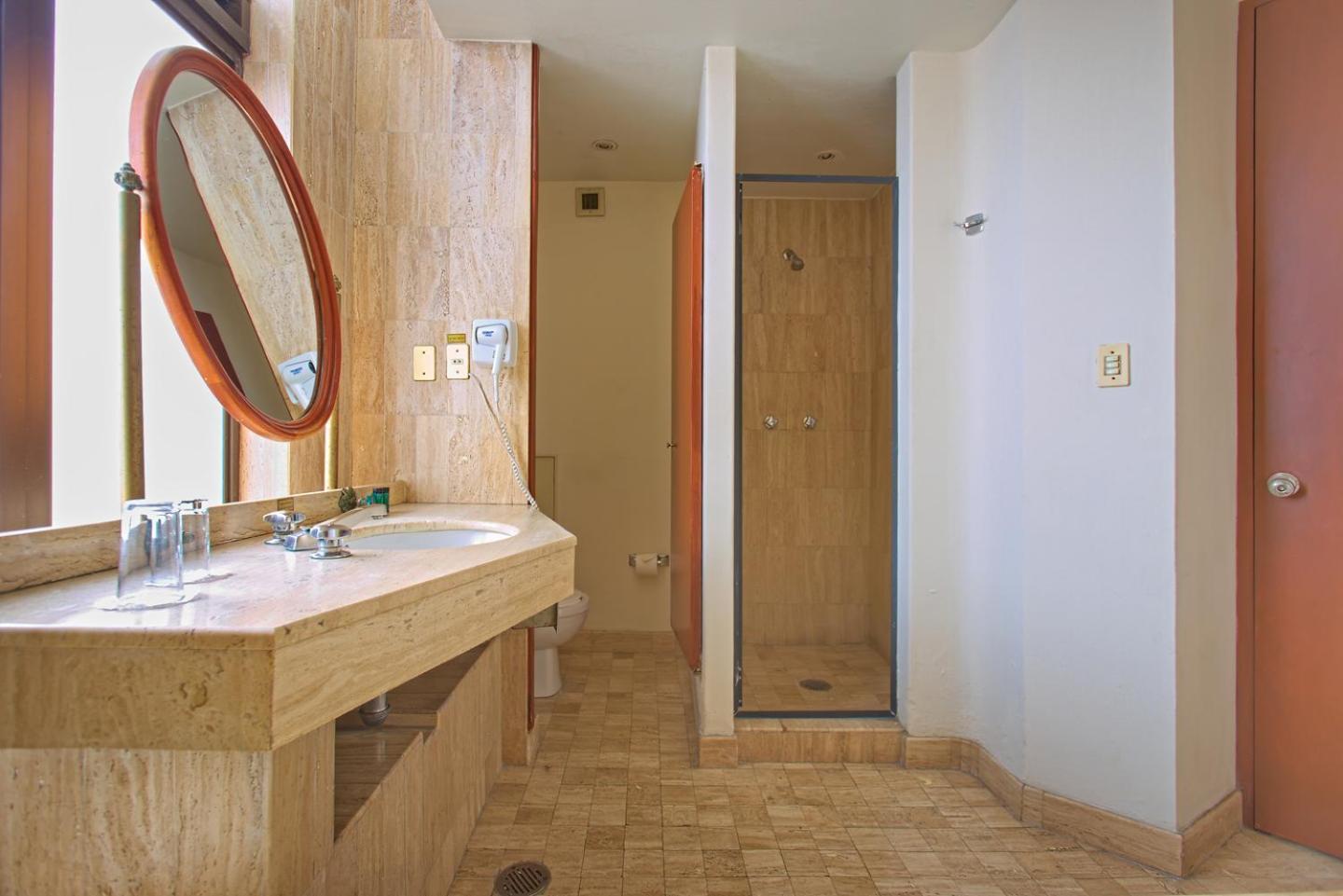 Junior Suite,1549601704:JPEG