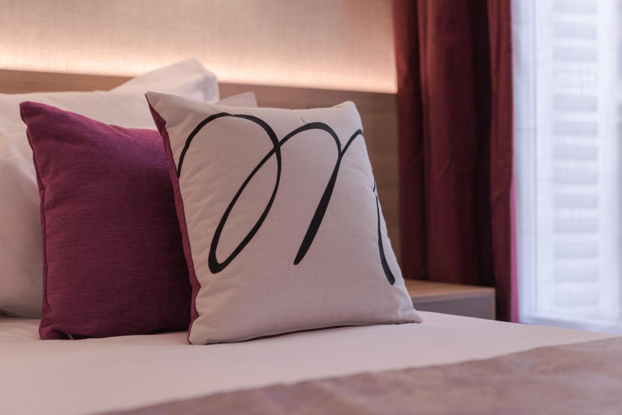 Classic Double Room,1307769913:JPEG