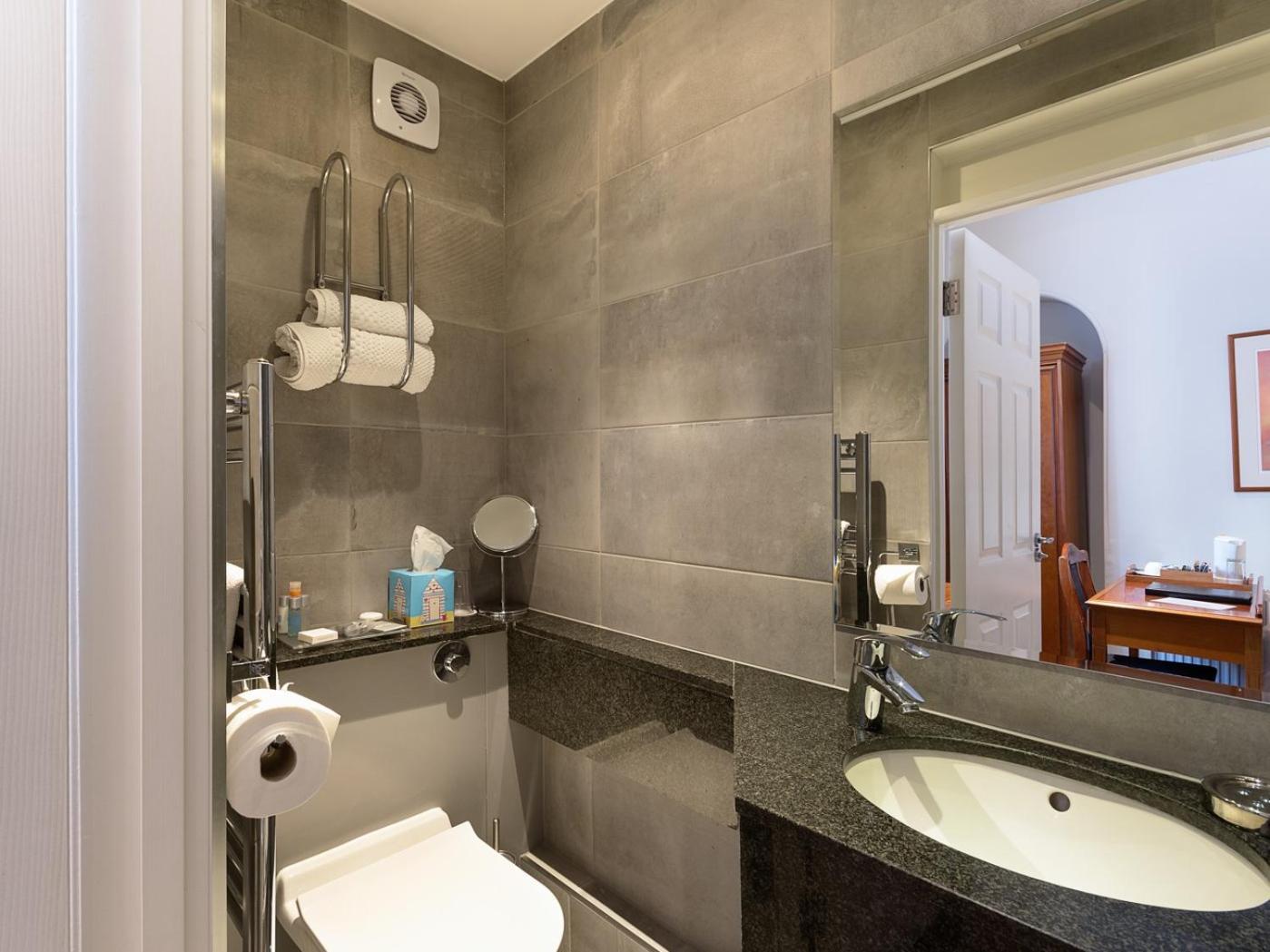 Small Single Room
