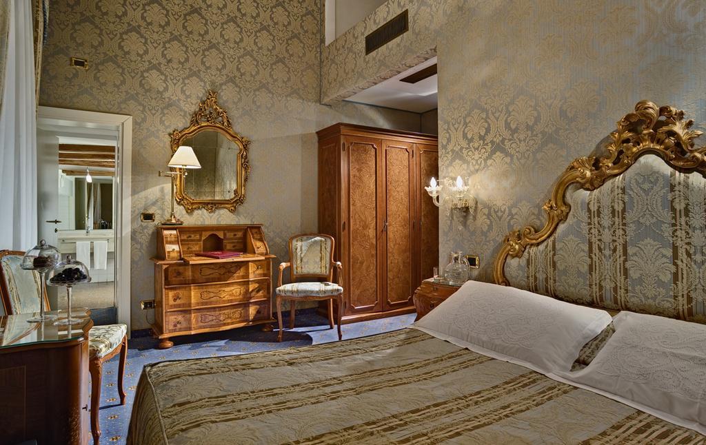 Classic Double Room,378986899:JPEG