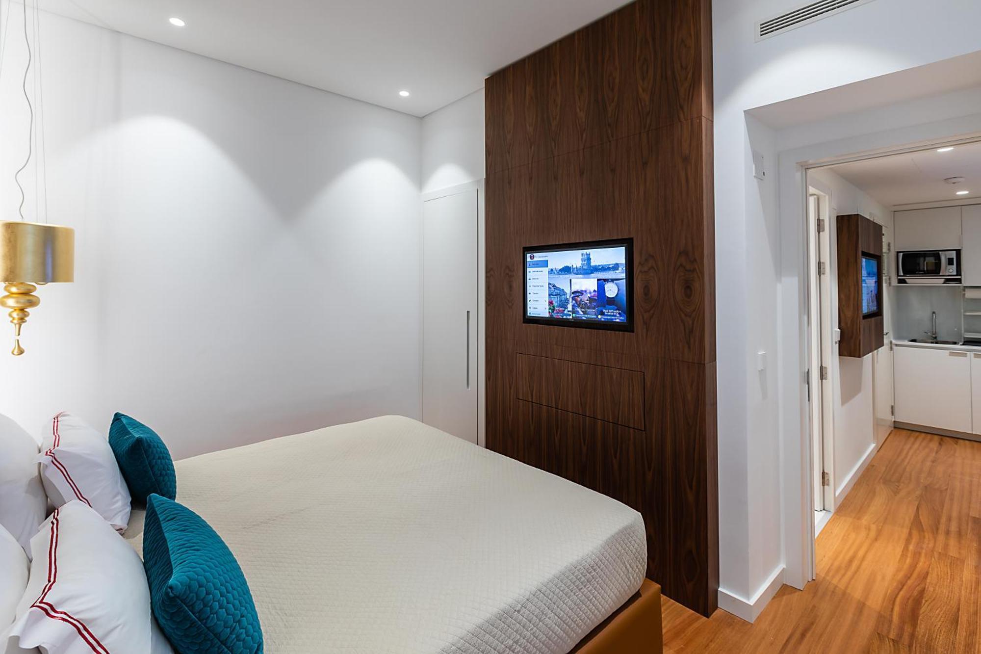 One-Bedroom Apartment,1352546728:JPEG