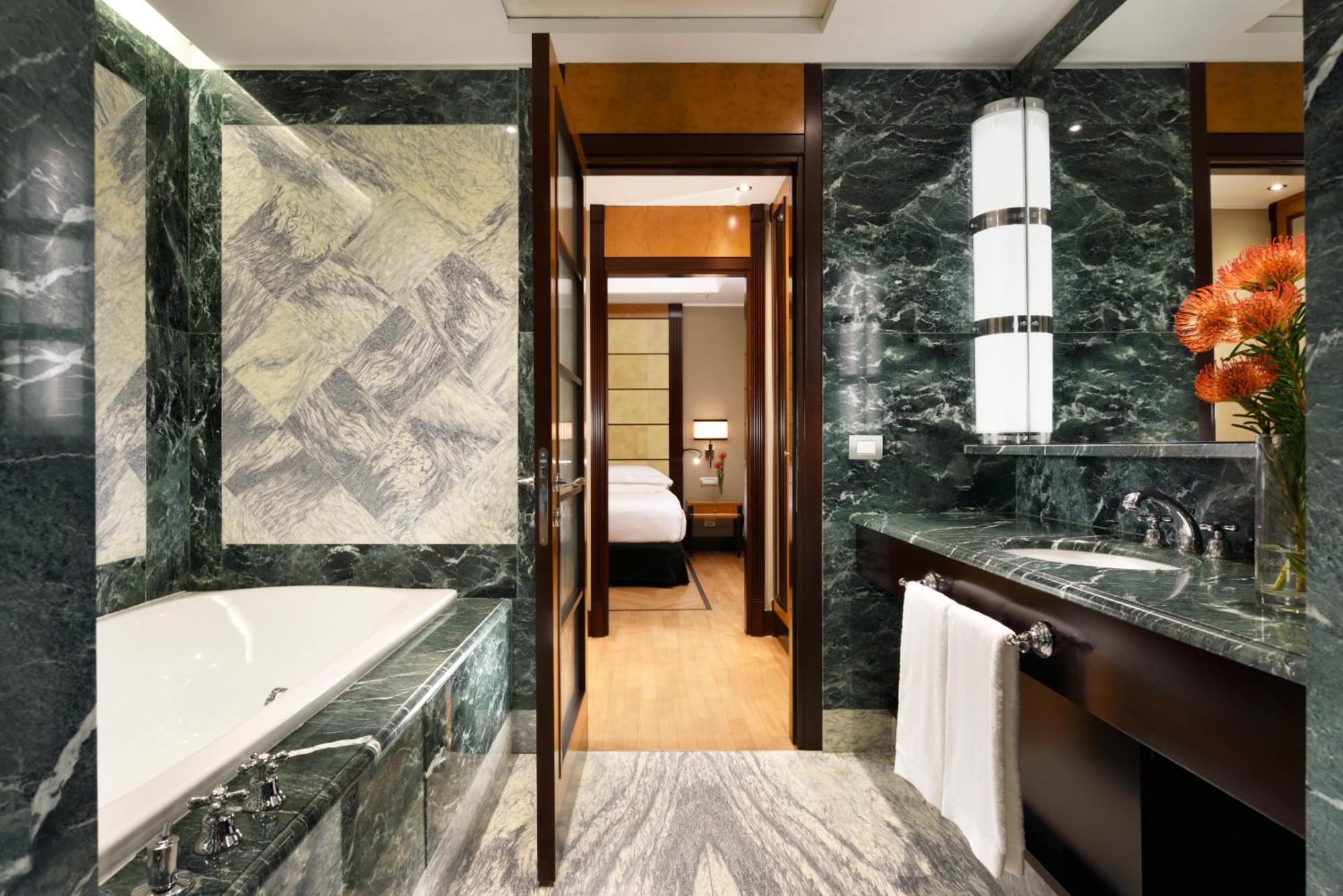 Diplomatic Suite