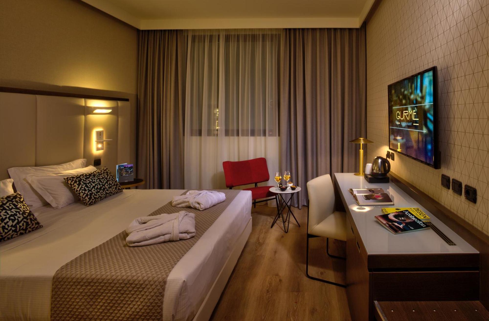 Twin Room,1209319054:JPEG