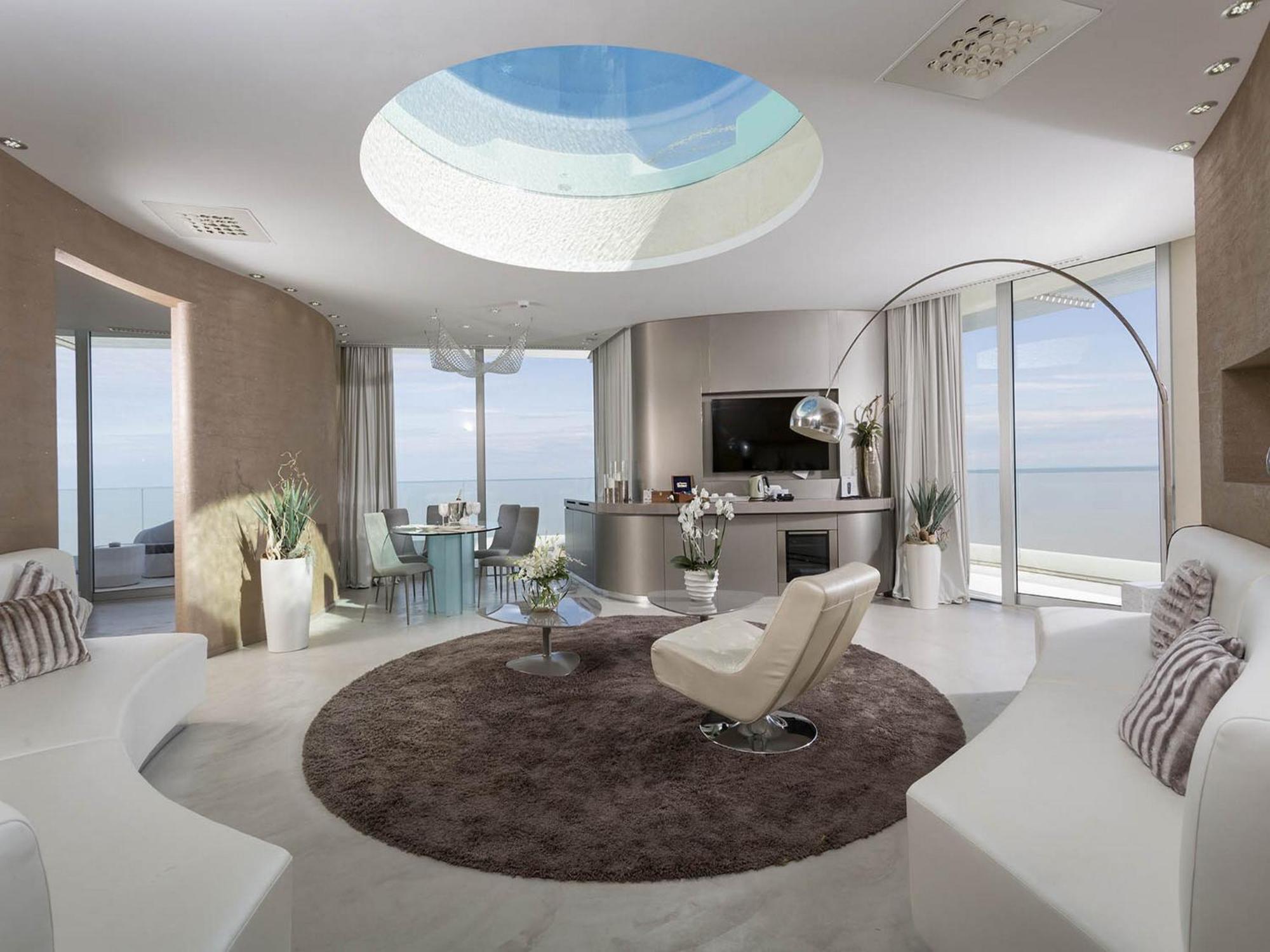 Two-Bedroom Penthouse Sea View,1209355849:JPEG