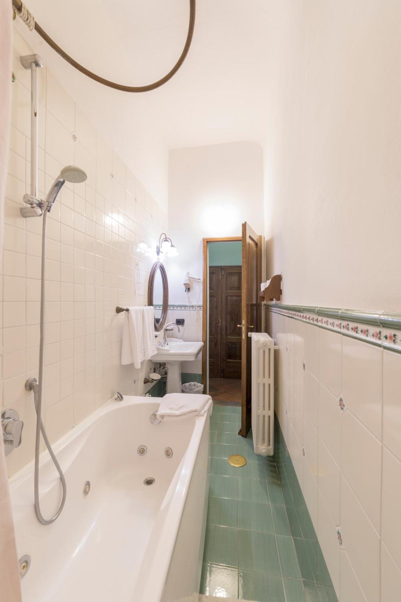 Large Double or Twin Room,1647742164:JPEG