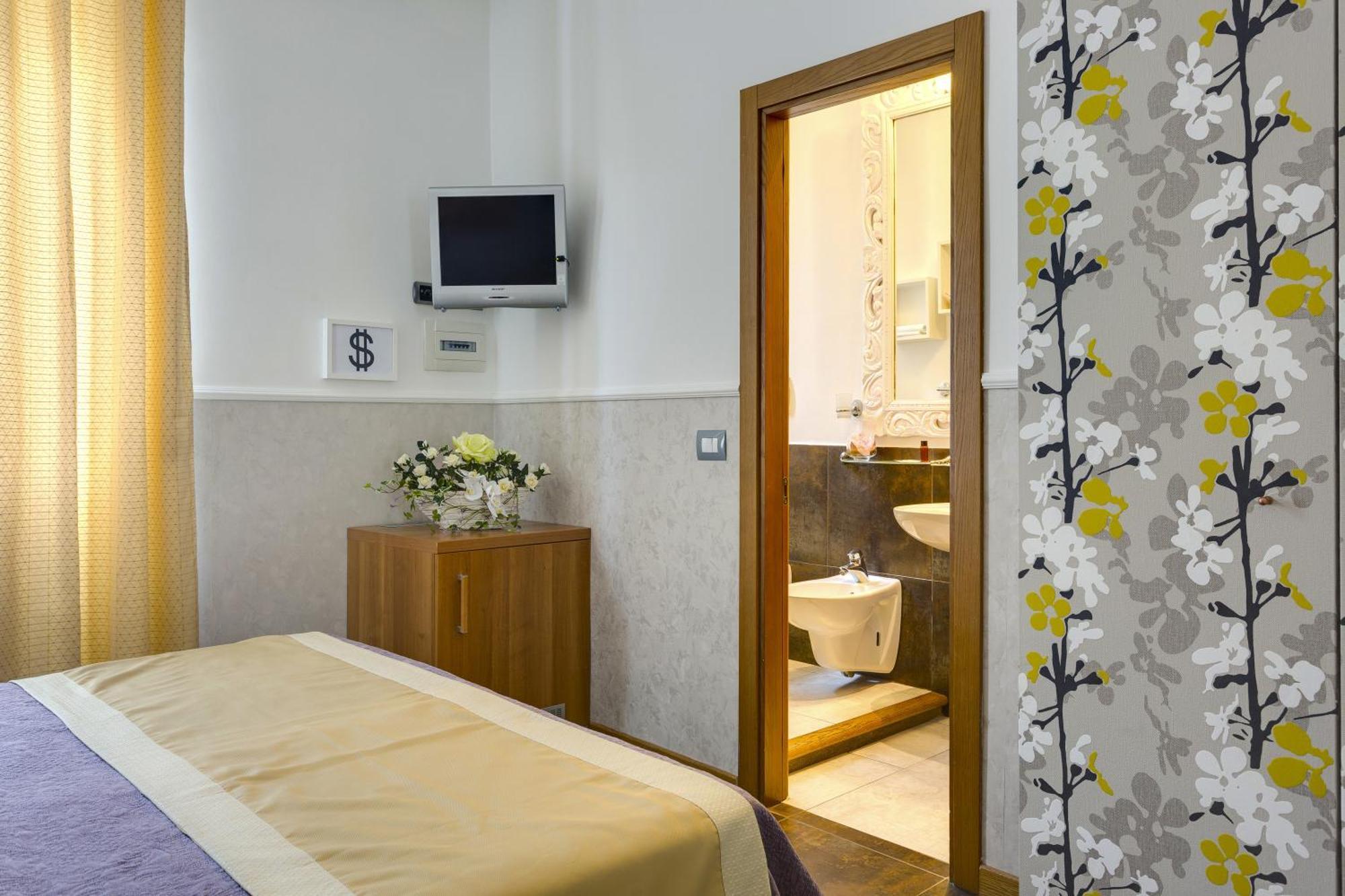 Small Double Room,1209424966:JPEG
