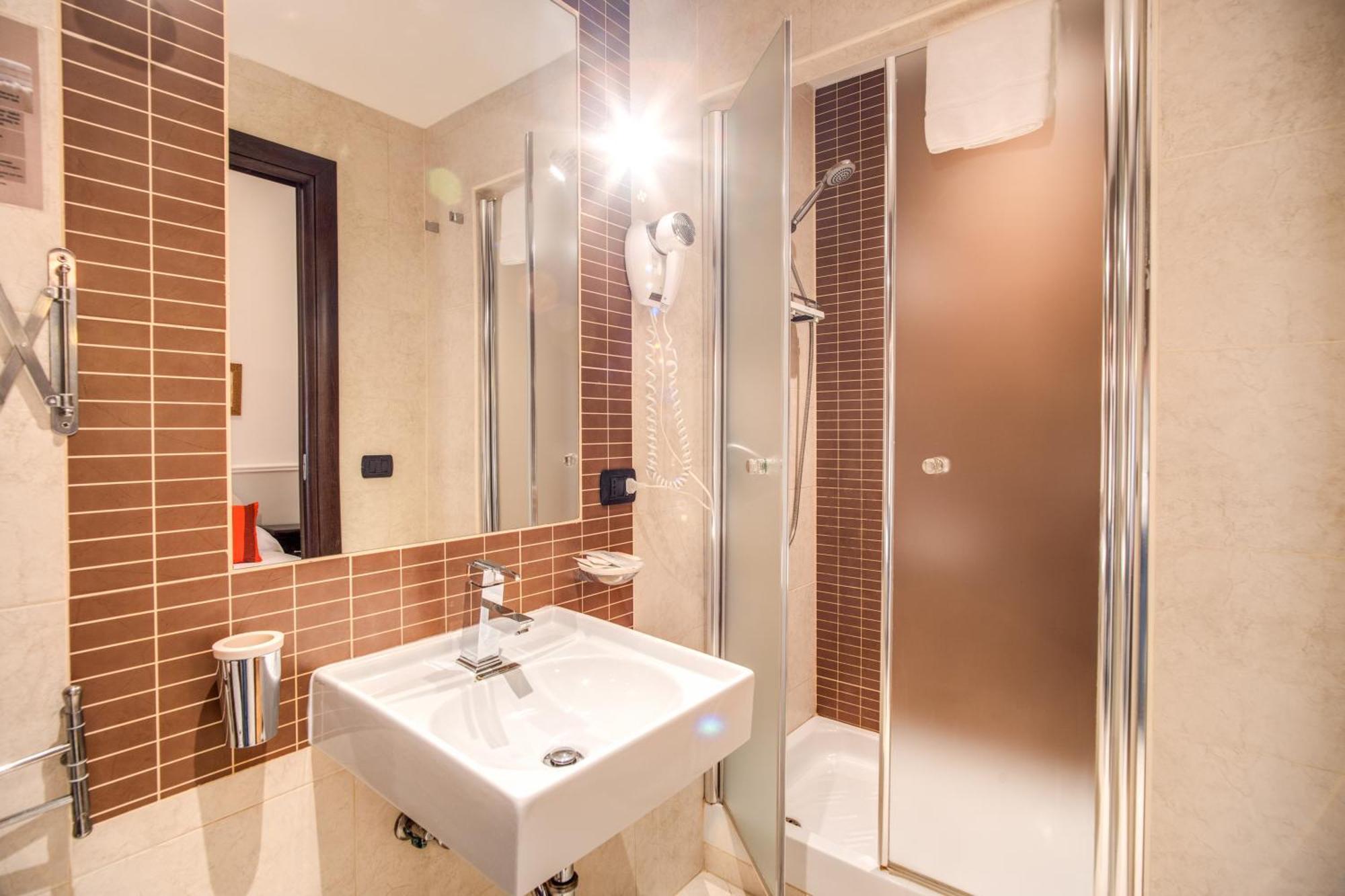 Double Room,1181277700:JPEG
