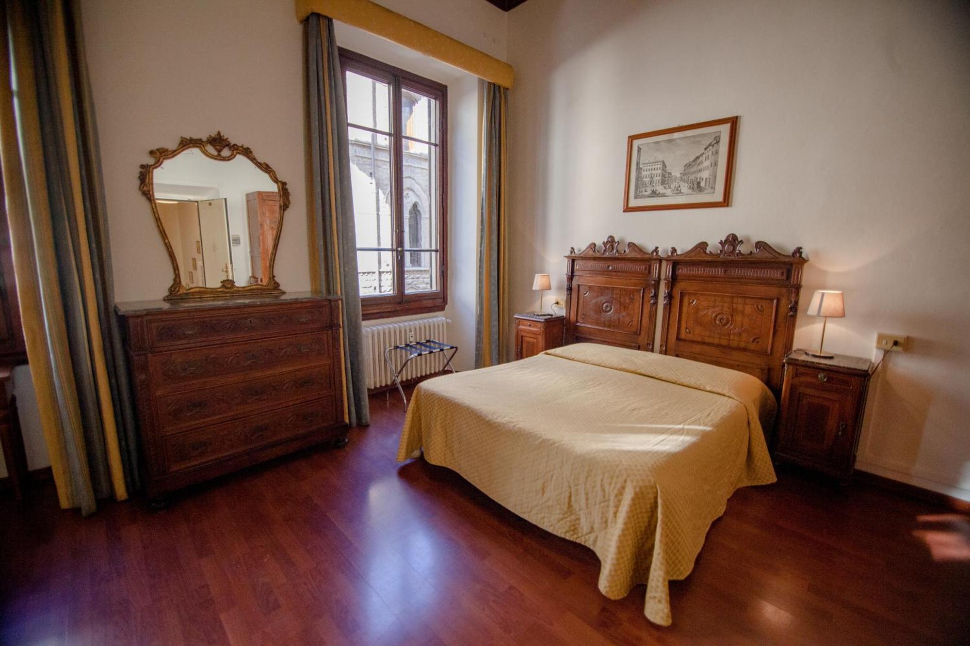 Double Room,1360464347:JPEG