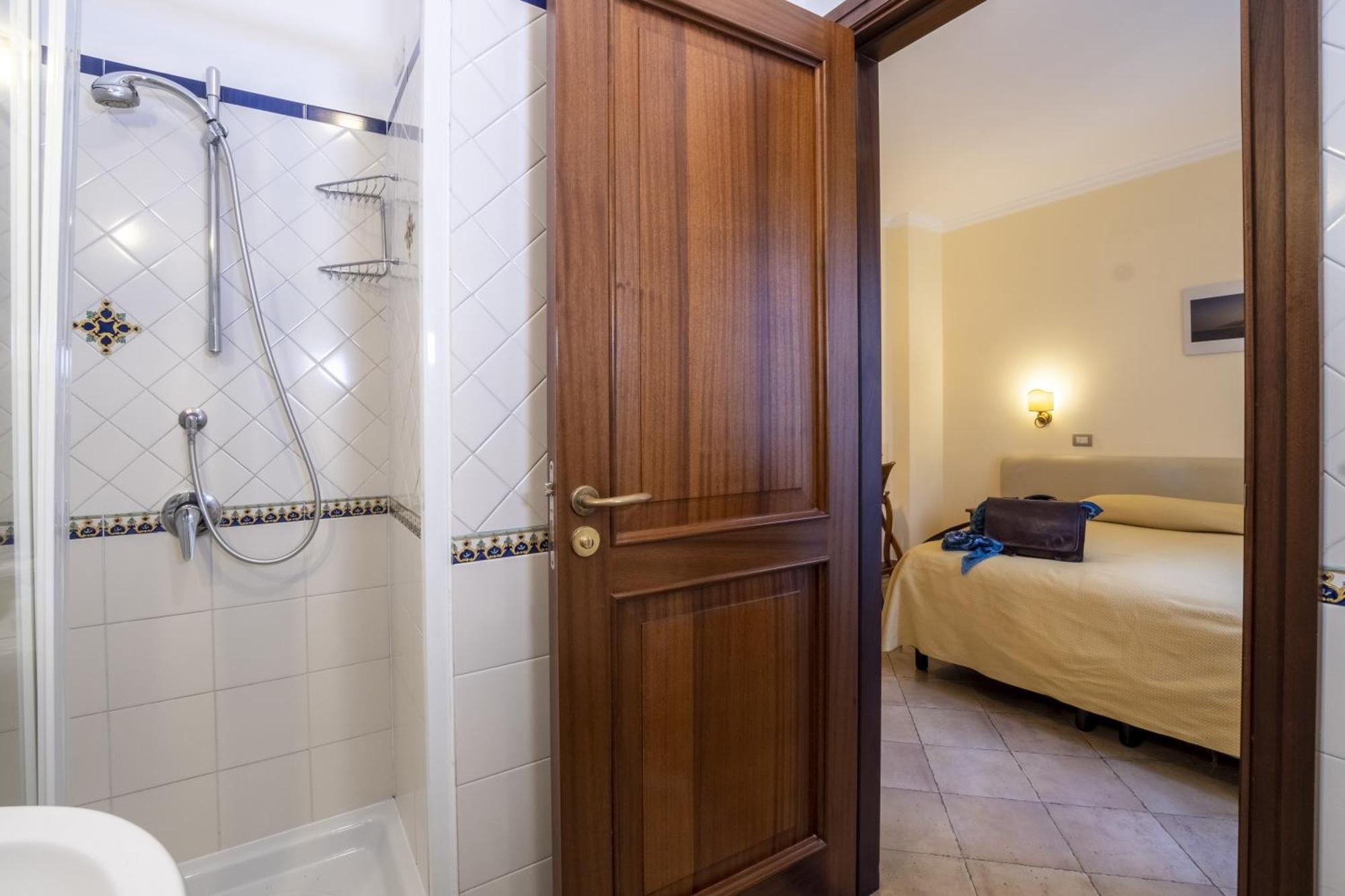 Double Room,1209551674:JPEG