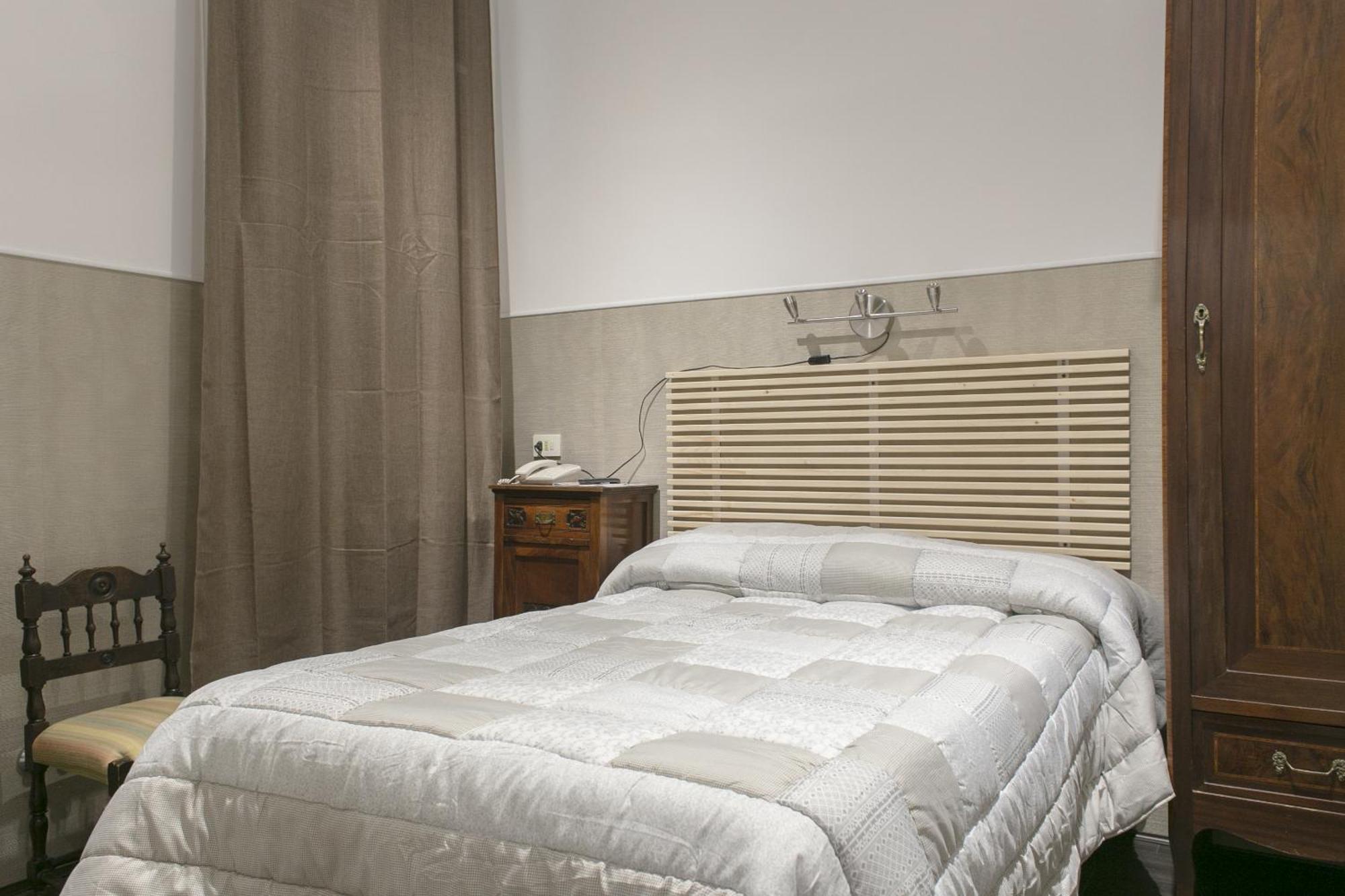 Single Room,1209579268:JPEG