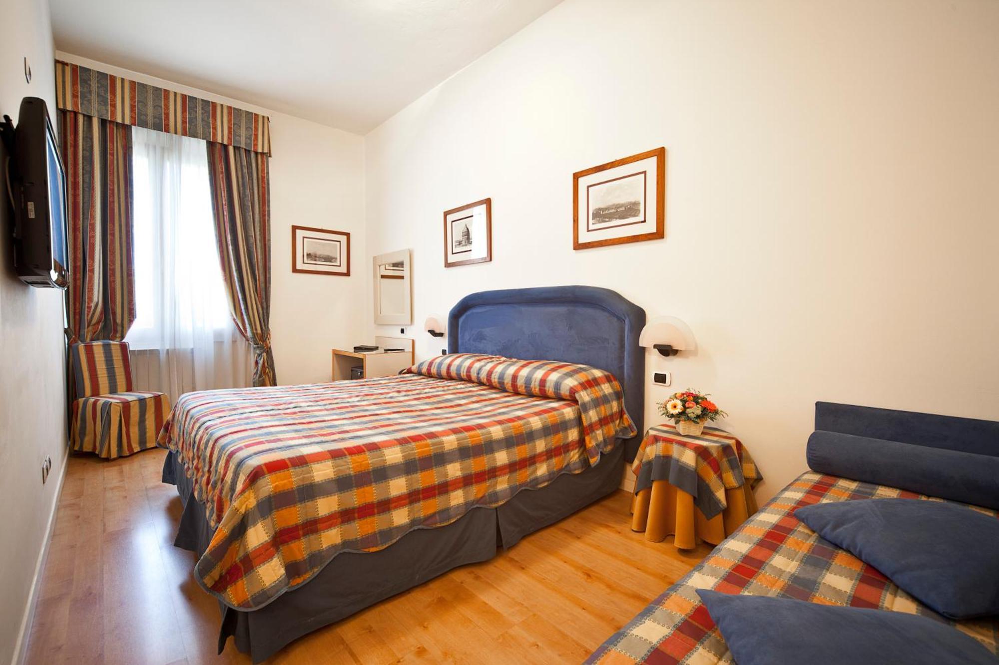 Superior Triple Room,1209583174:JPEG