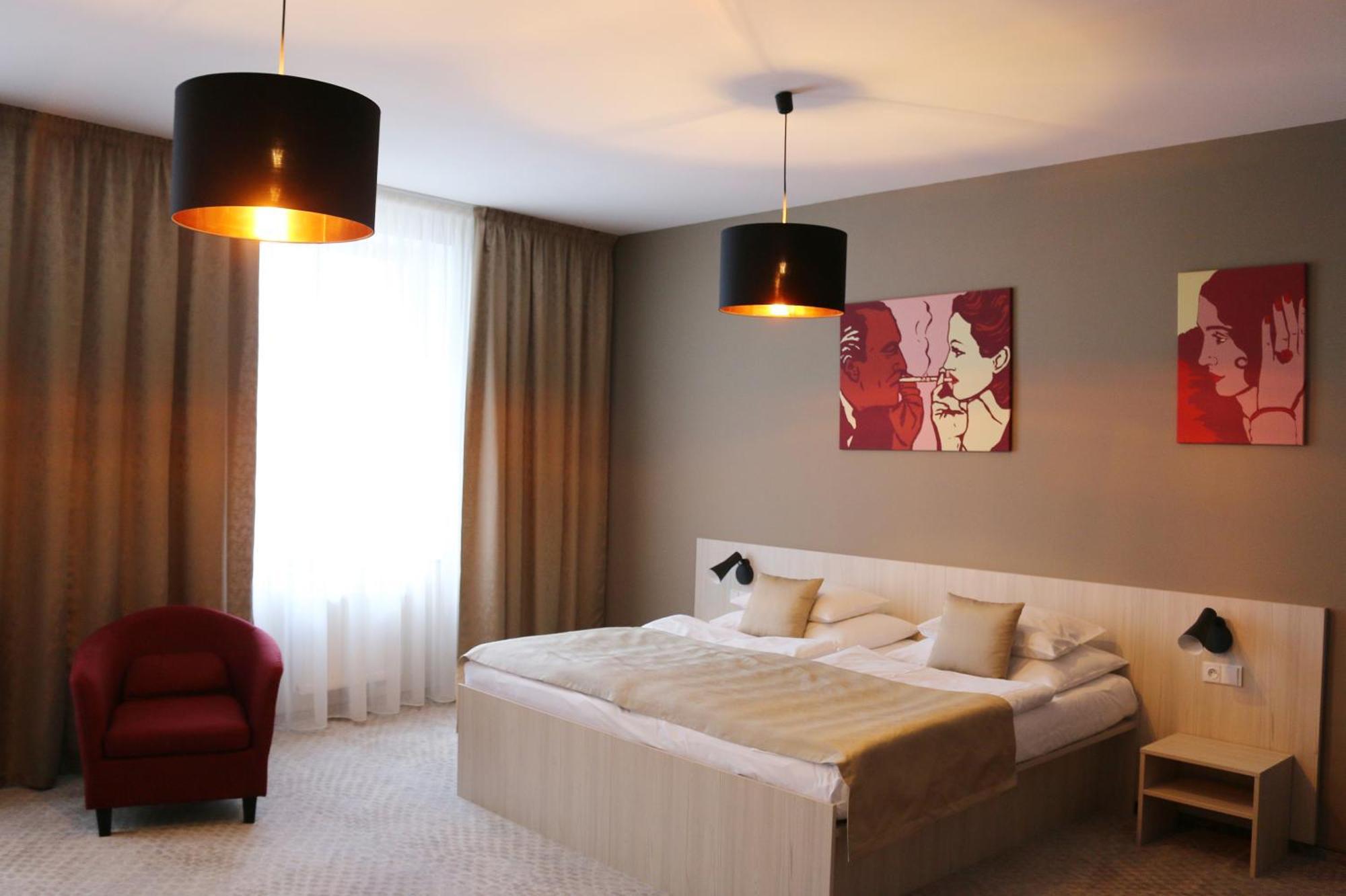 Deluxe Suite,1209691846:JPEG