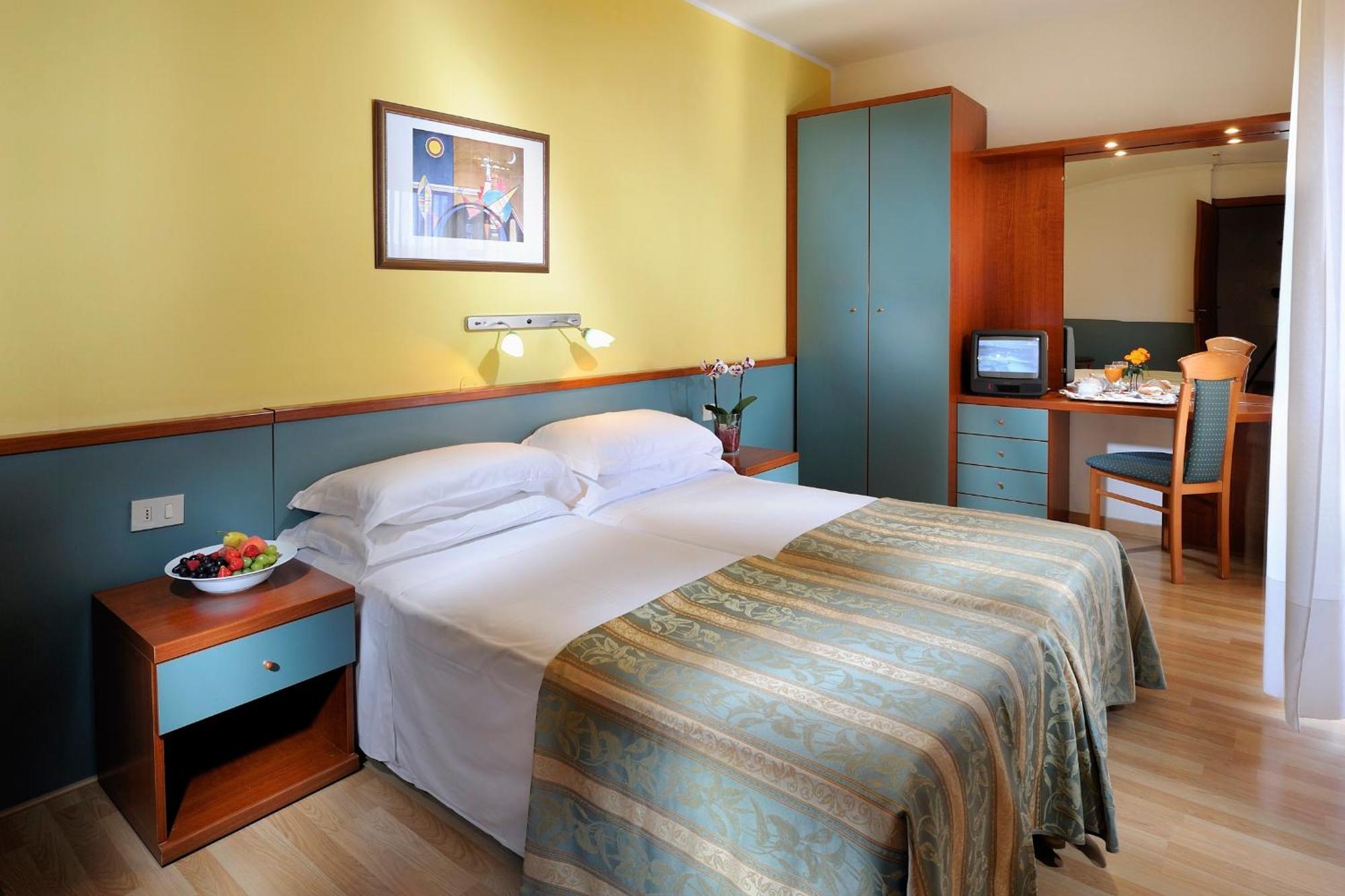 Two-Bedroom Suite