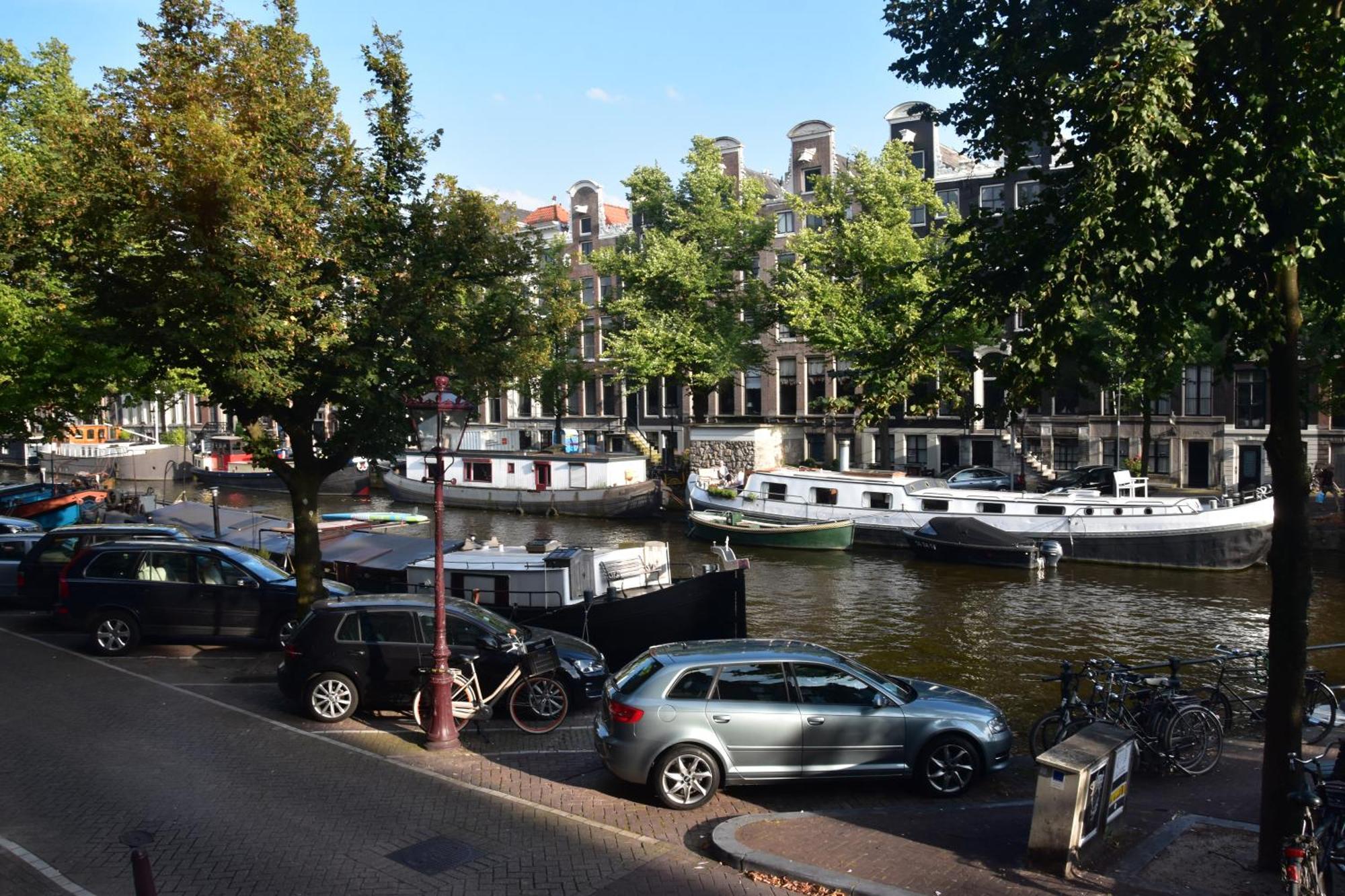 Small Double Room Canal View,326374858:JPEG