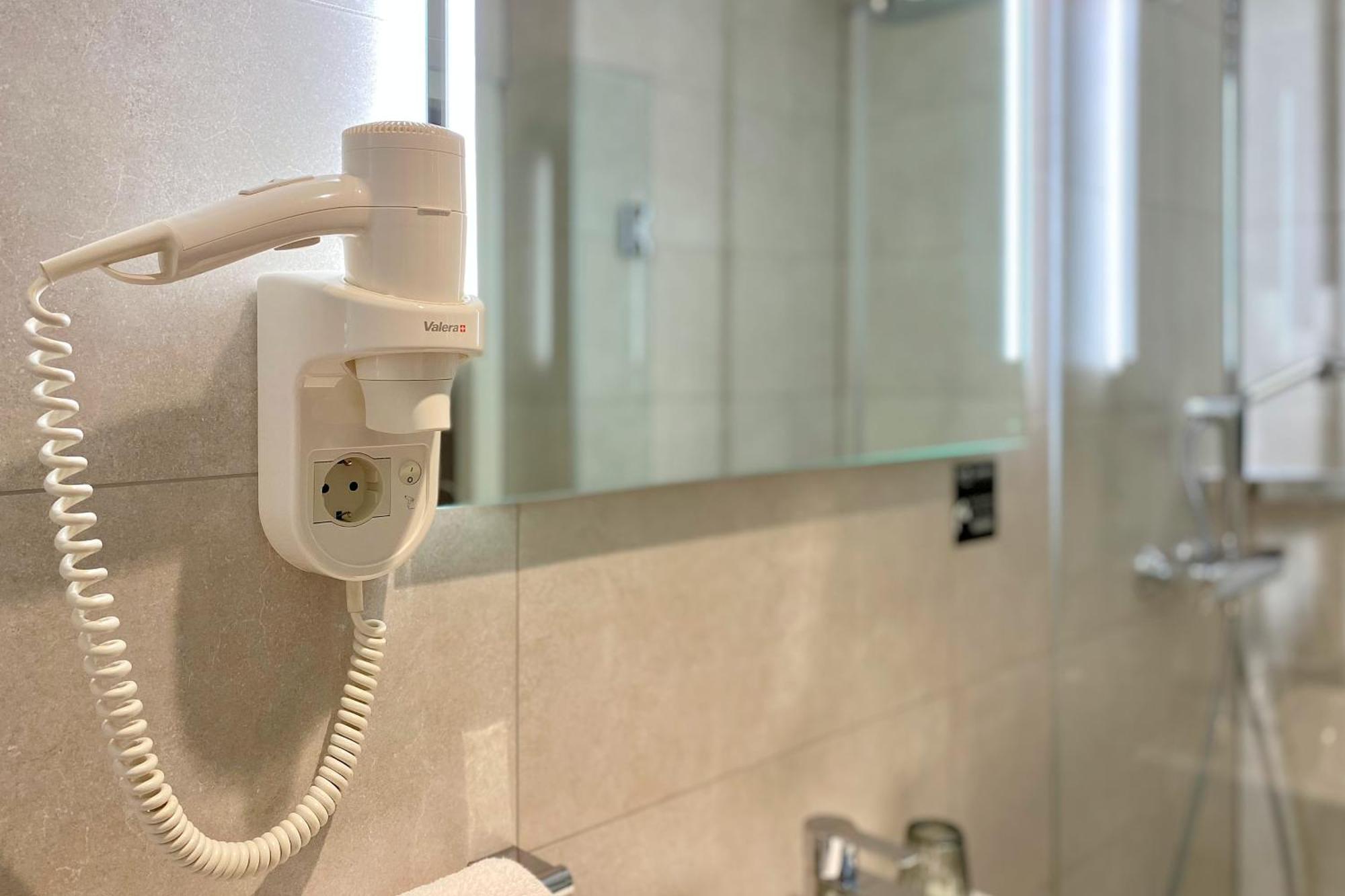 Triple Room,1210009057:JPEG