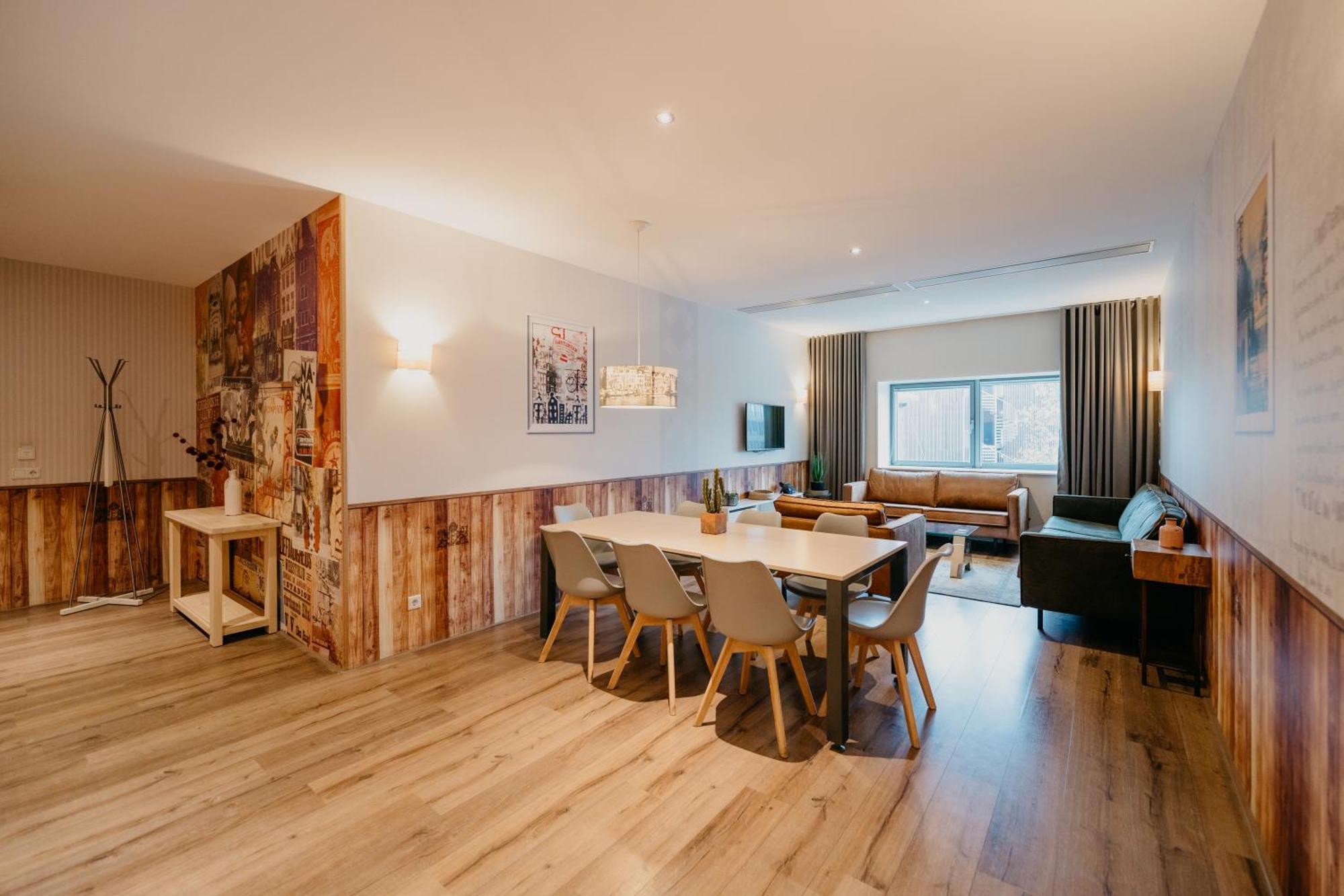 Four-Bedroom Executive Apartment,1210051744:JPEG