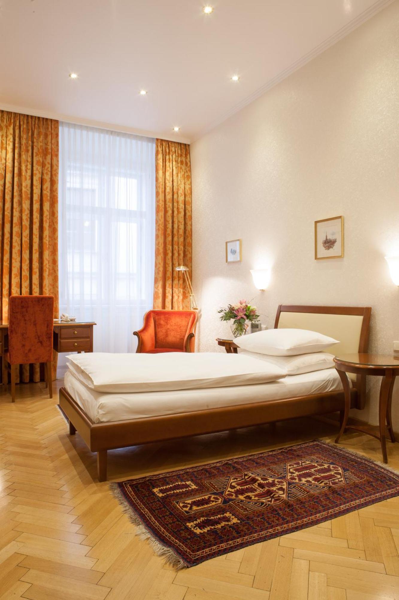 Single Room,1210195996:JPEG