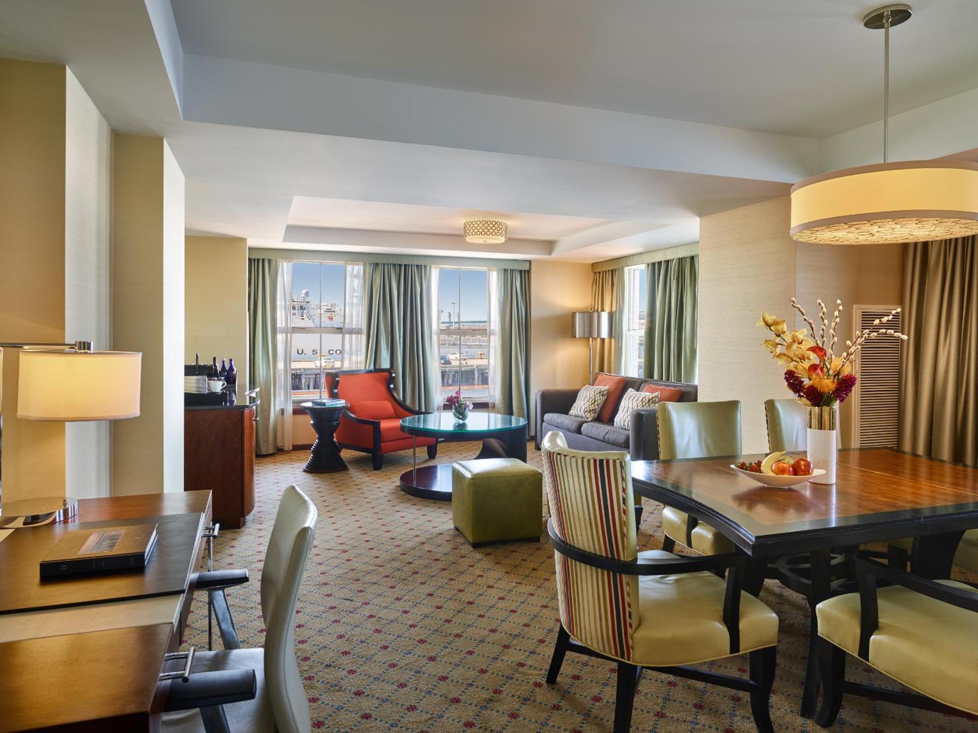Harbor View King Suite,1584469739:JPEG