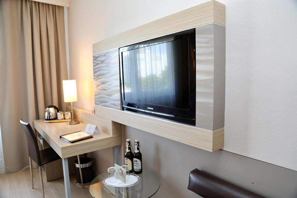 Superior Single Room air condition,1276928920:JPEG