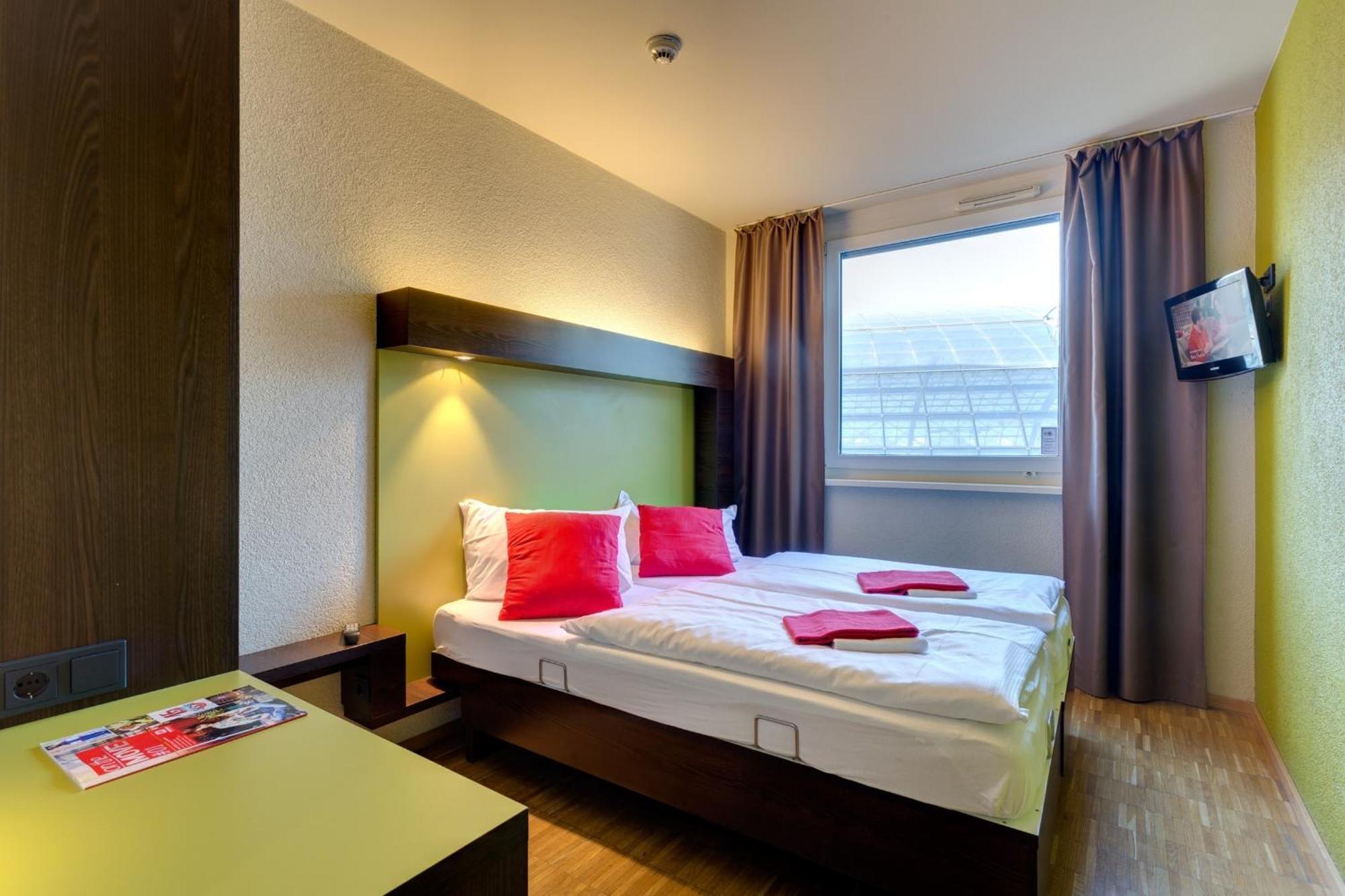 Double Room,1212077719:JPEG