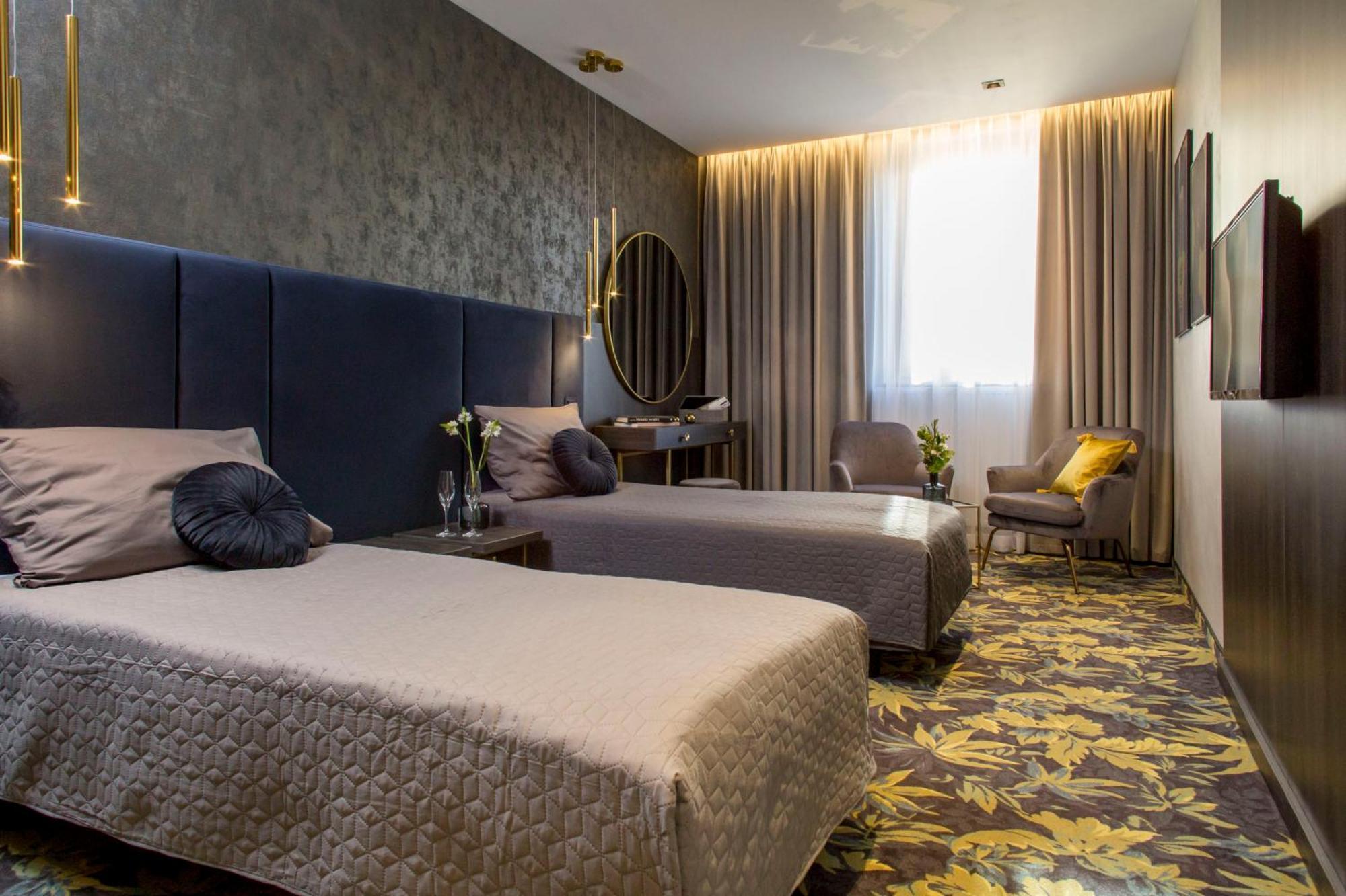 Deluxe Double or Twin Room,1212252289:JPEG