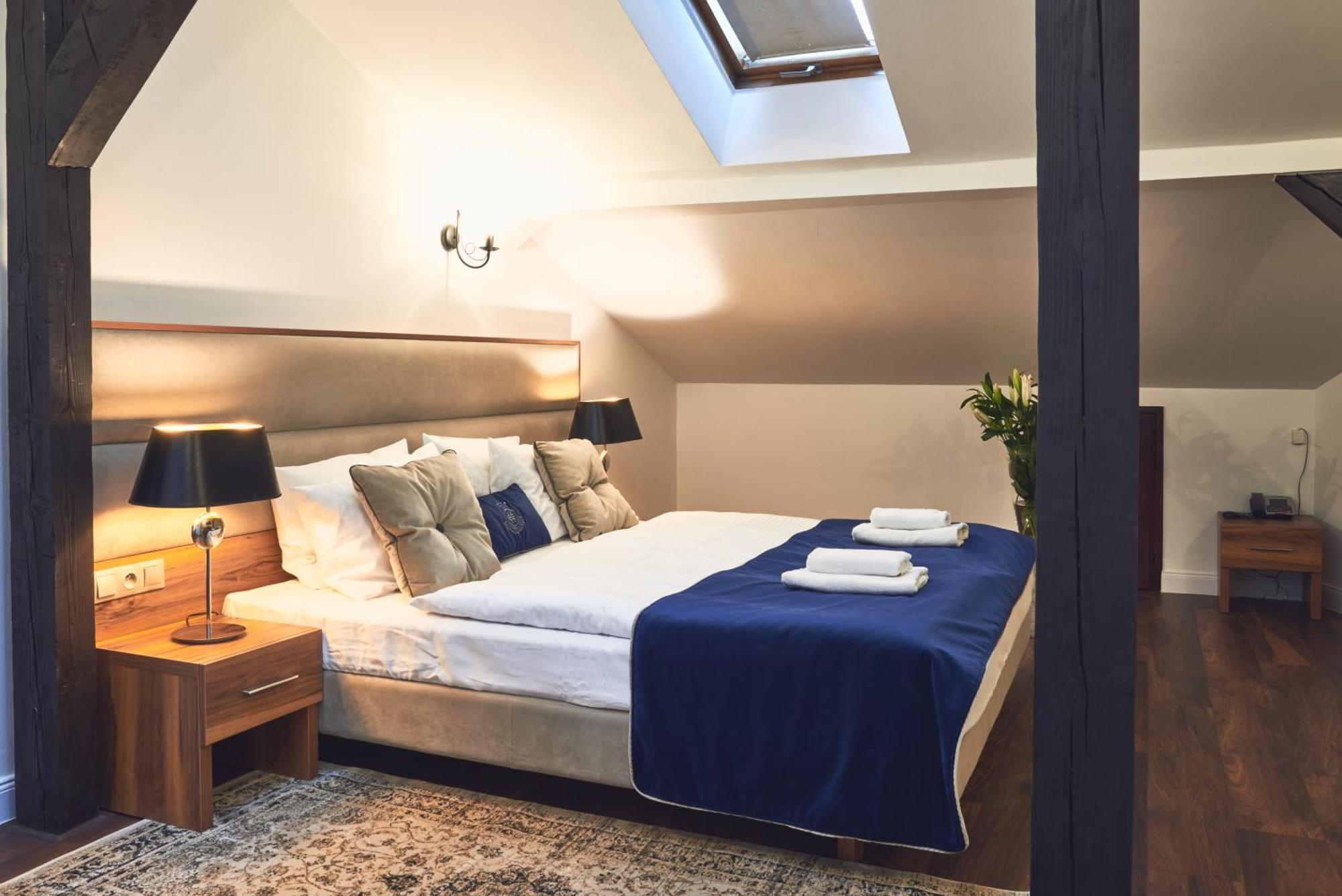 Deluxe Triple Room,1212274813:JPEG