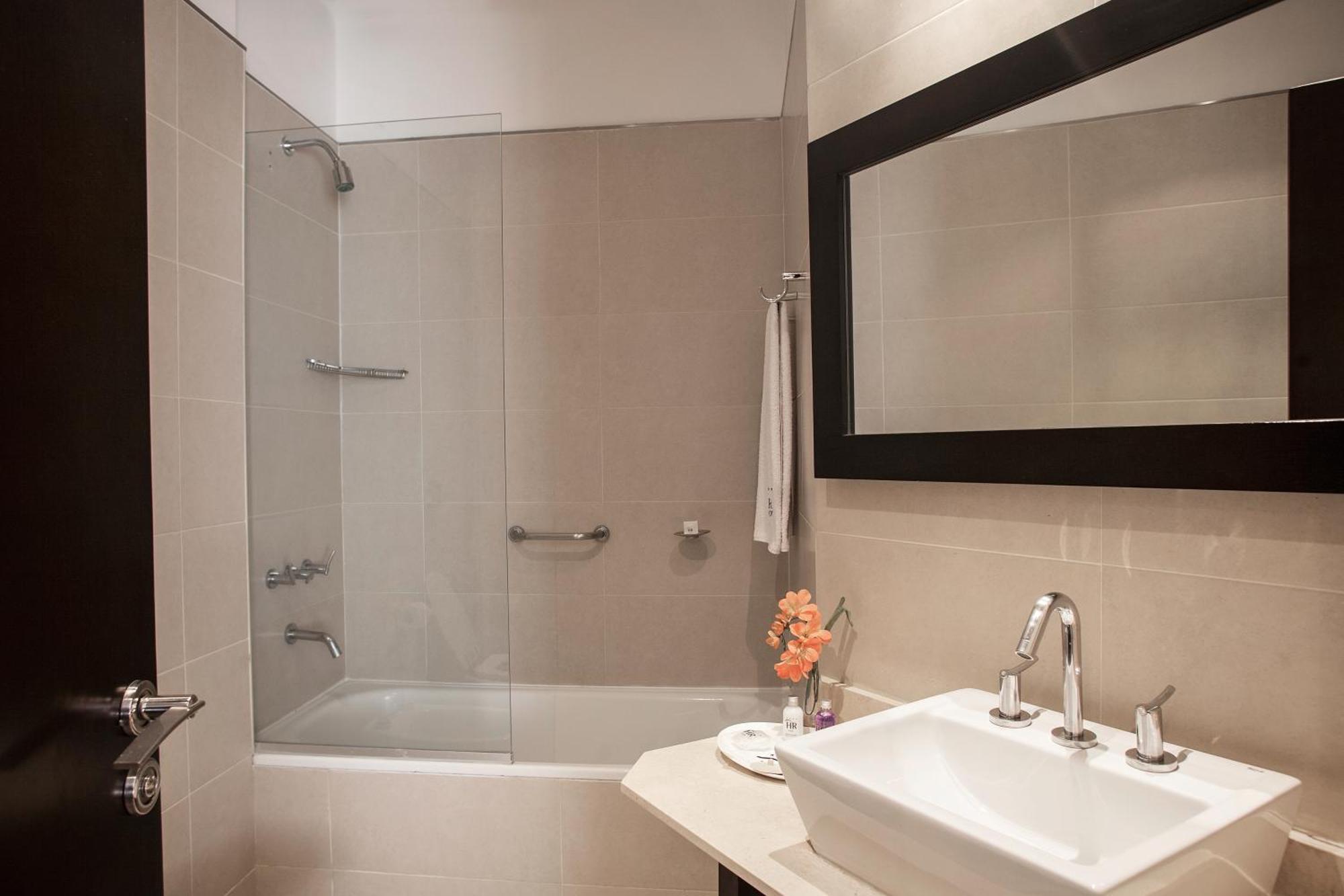 Classic Twin Room,1212436747:JPEG